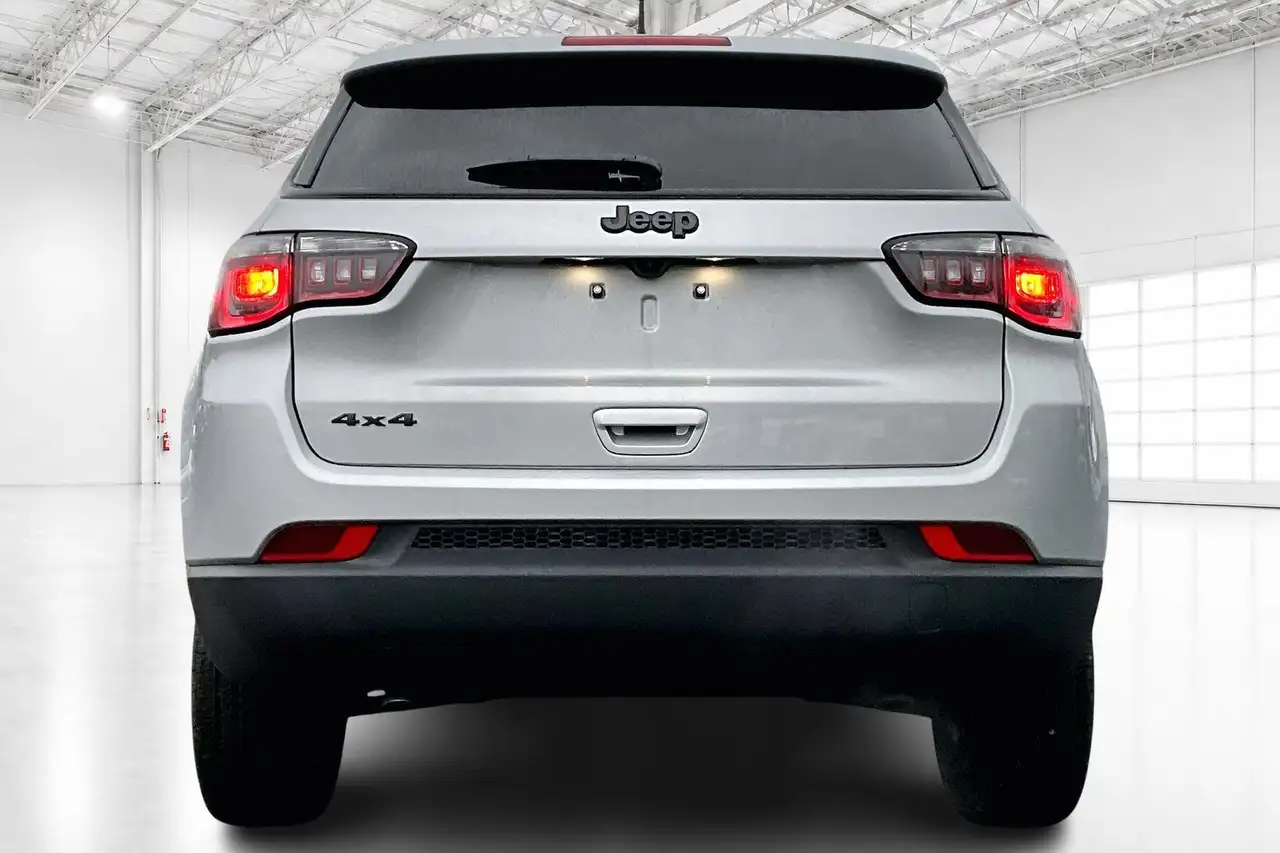 Jeep Compass снимка Jeep Compass