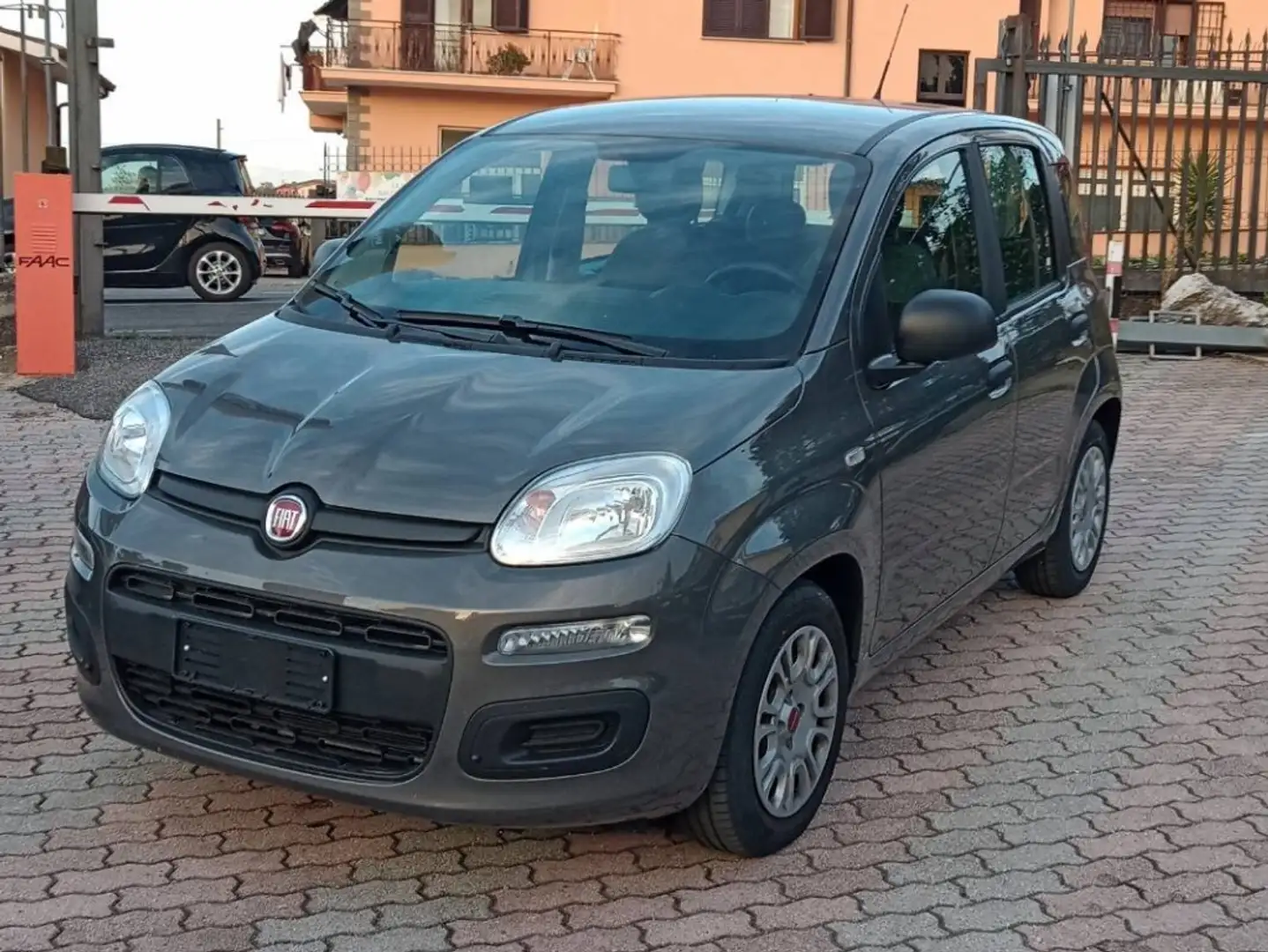 Fiat Panda 1.0 70 CV HYBRID - TUA DA â¬ 190 **LEGGI NOTE** Grau - 1