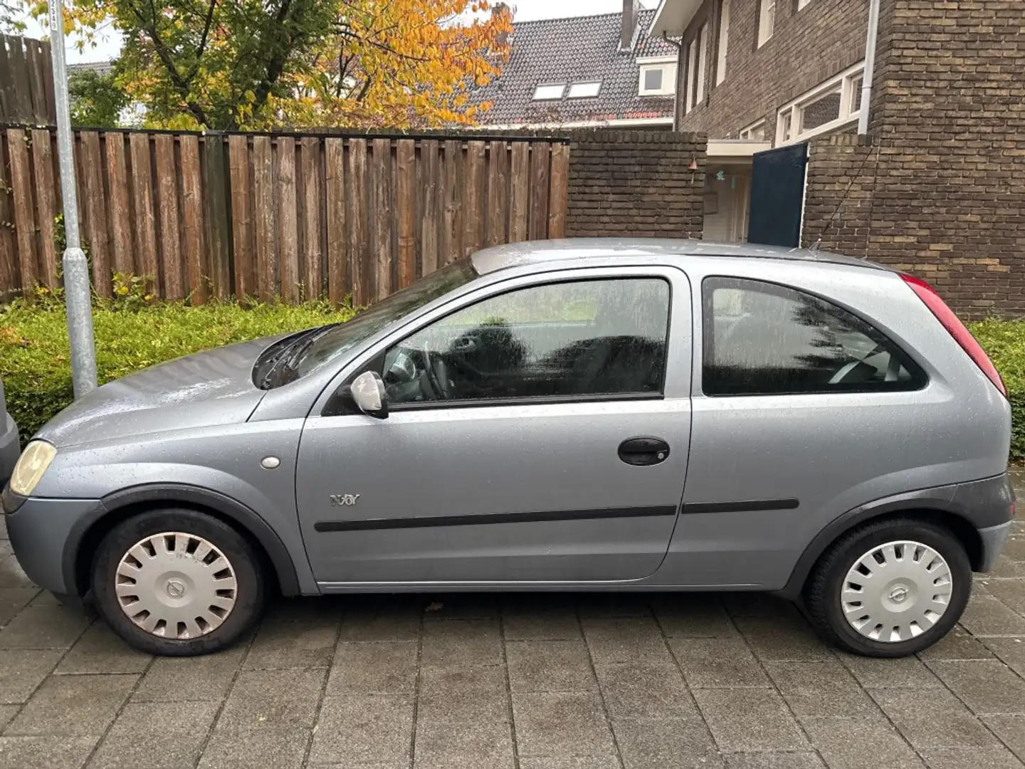 Opel Corsa 1.2-16V NJOY 107.837KM MET NAP PAS Grijs - 1