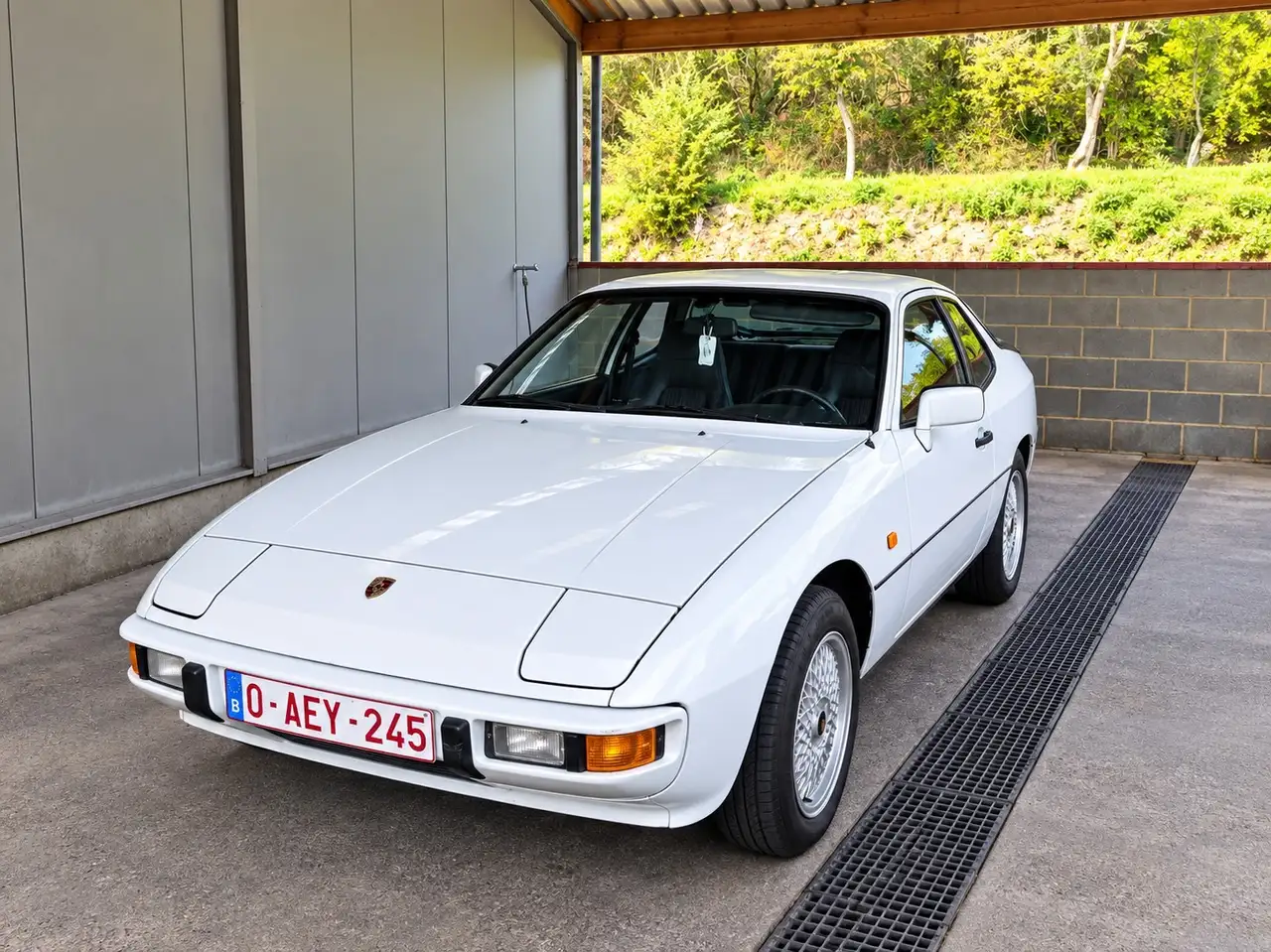 Porsche 924, foto 1