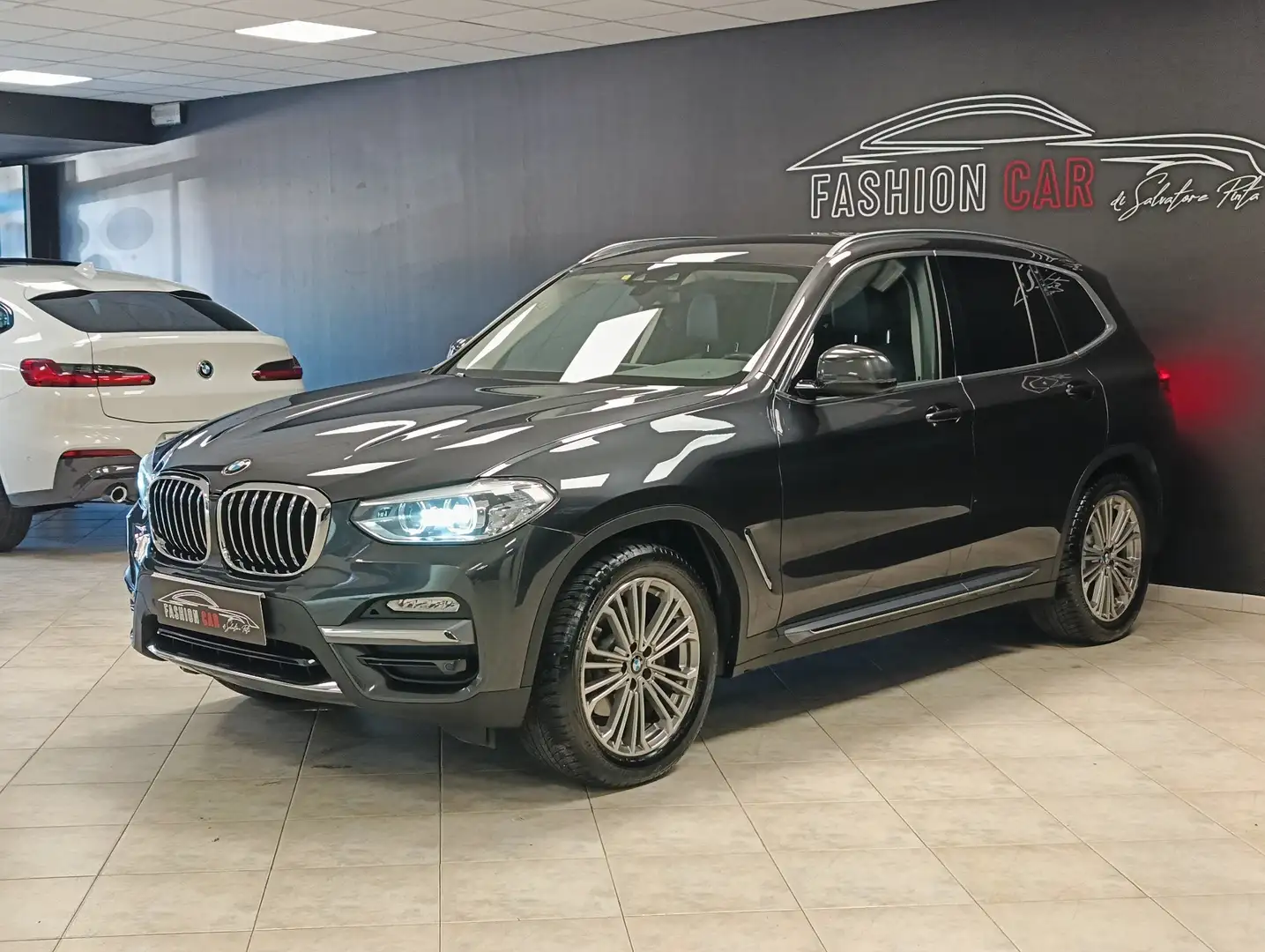 BMW X3 X3 G01 2017 xdrive20d Luxury 190cv auto Grau - 2