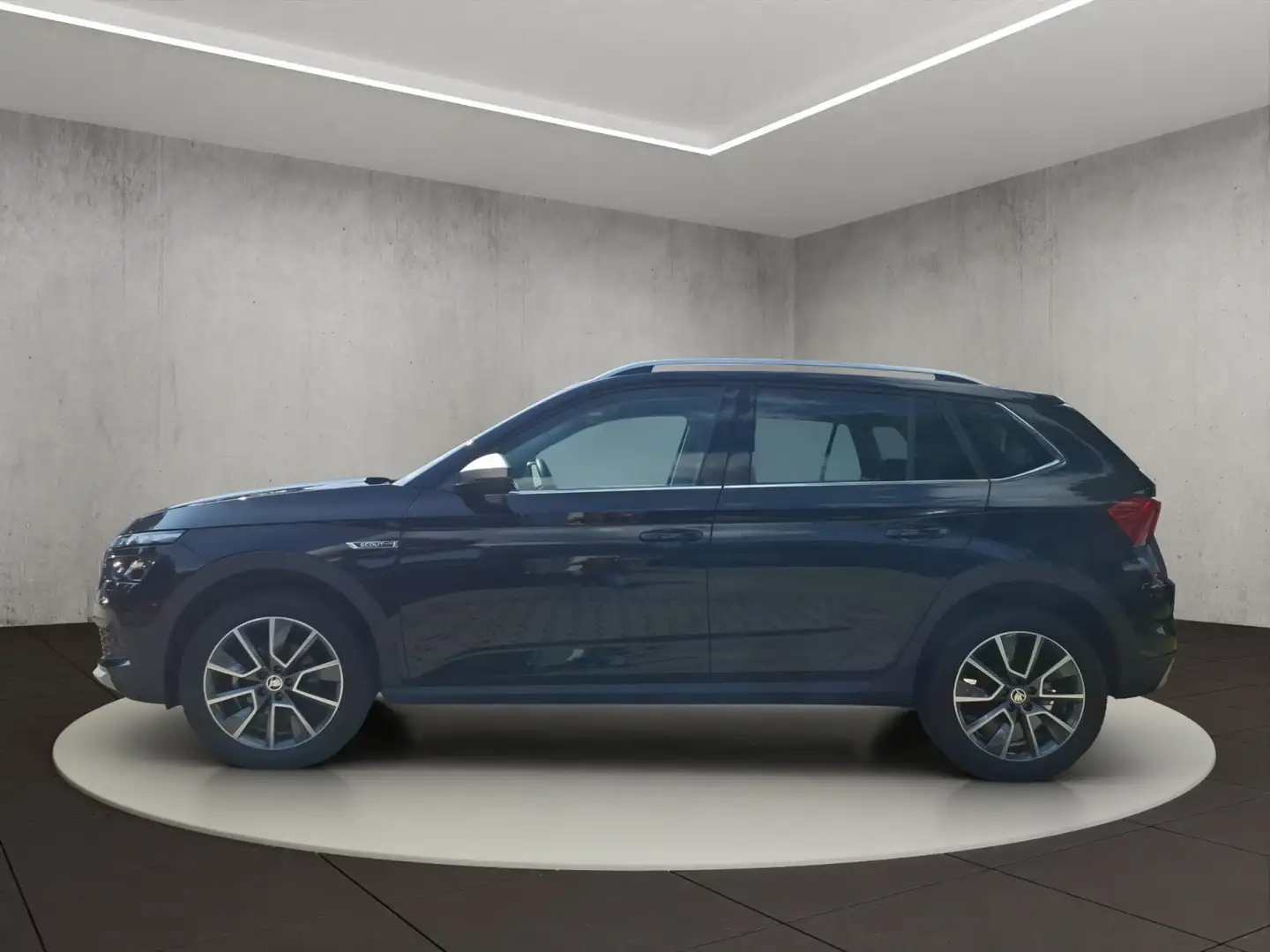 Skoda Kamiq Scoutline Schwarz - 2