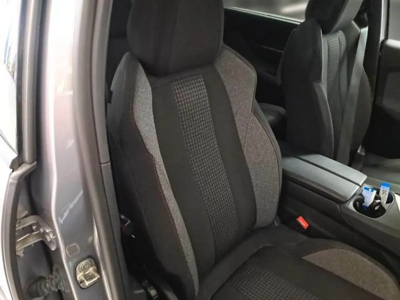 Peugeot 5008 BLUEHDI 130 ACTIVE BUSINESS EAT8 S/S AUT SUV, миниатюра 10