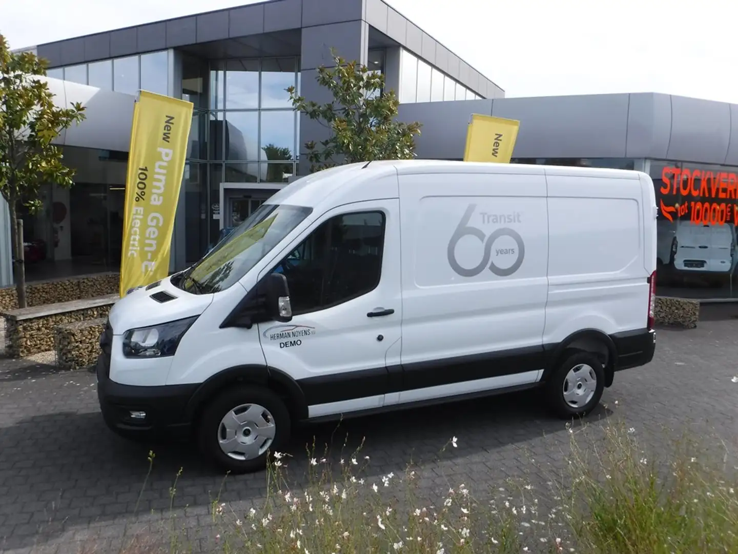 Ford Transit 2T L2H2 Wit - 1