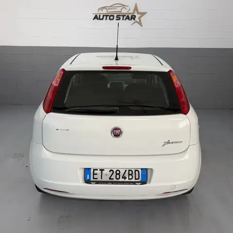 Fiat Grande Punto view 3