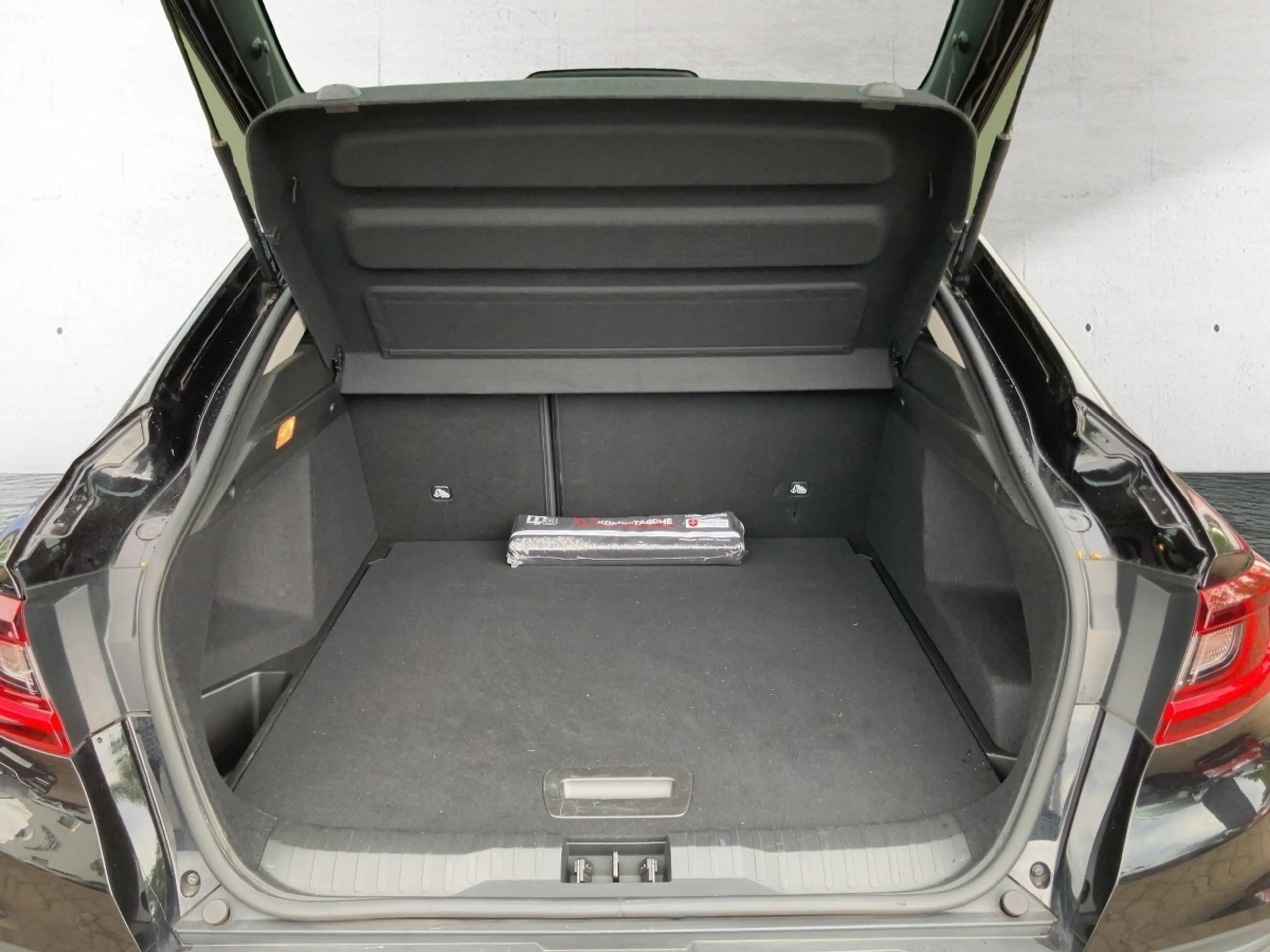 Renault Arkana Techno TCe 140PS EDC — photo 6
