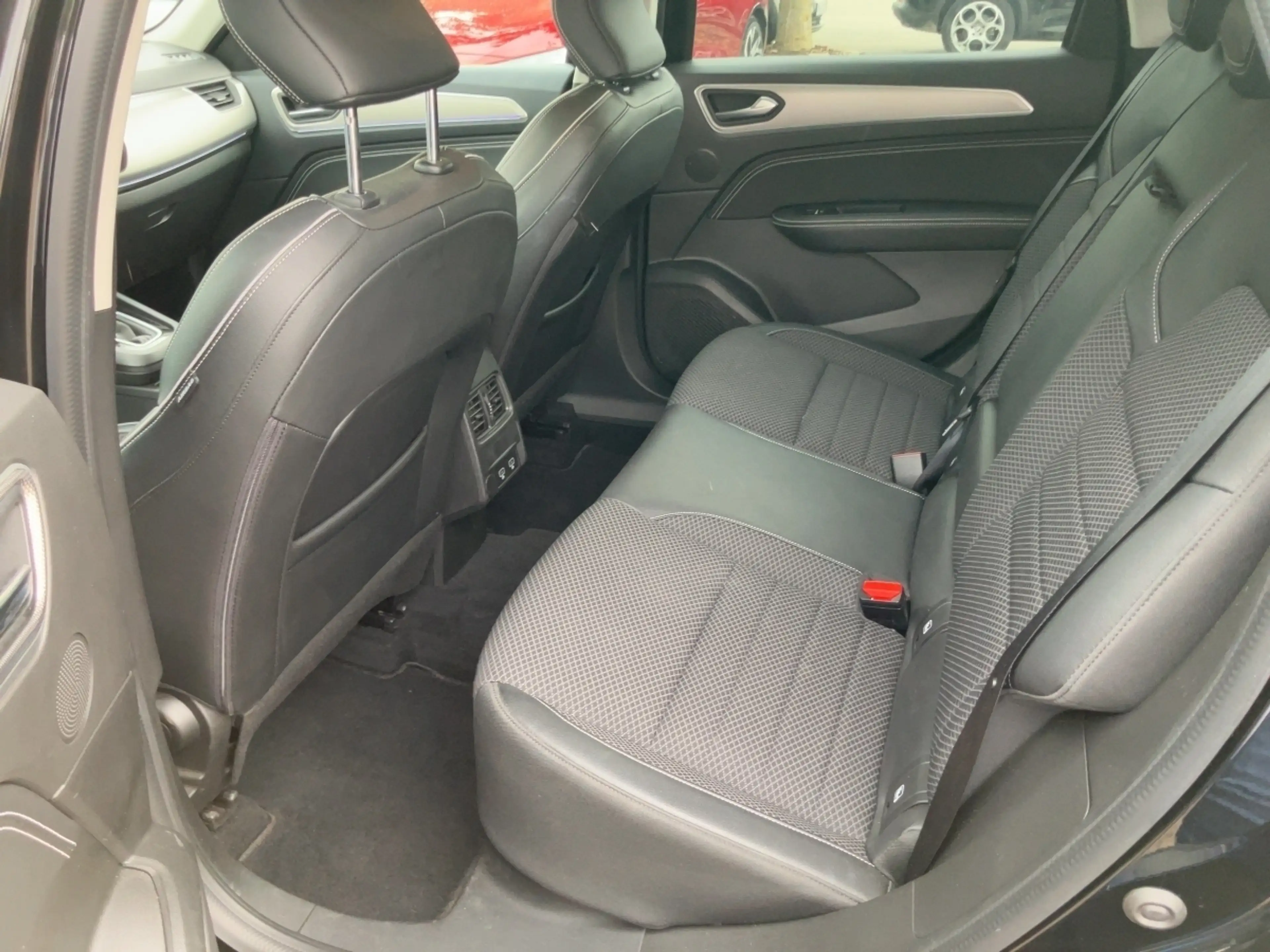 Renault Arkana Techno TCe 140PS EDC — photo 8