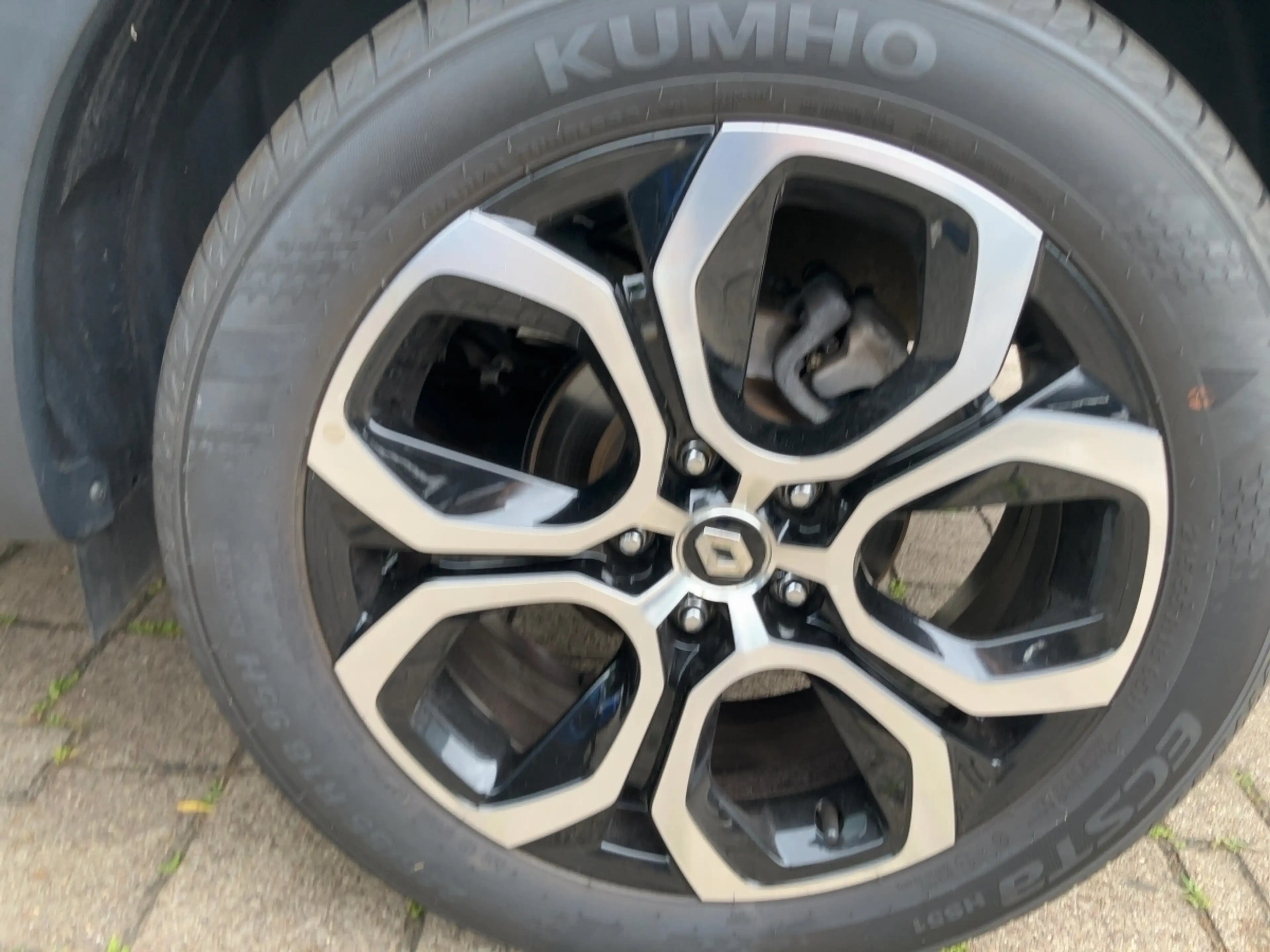 Renault Arkana Techno TCe 140PS EDC — photo 12