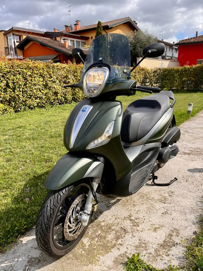Piaggio Beverly 350 S ABS-ASR Green - 1