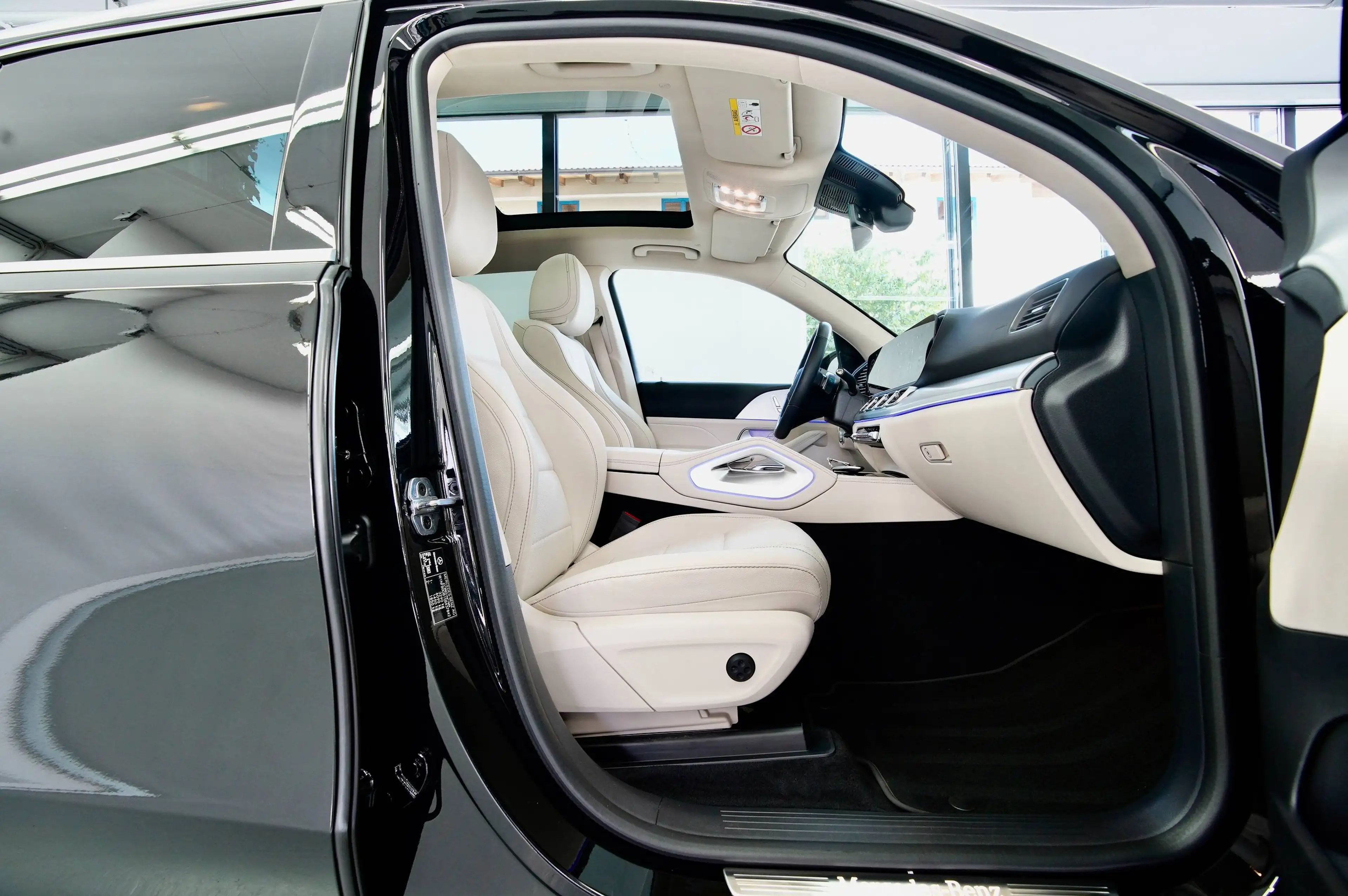 Mercedes-Benz GLE 350 GLE 350 de 4Matic  PLUG IN HYBRID - PANORAMA - STANDHEIZUNG — photo 41