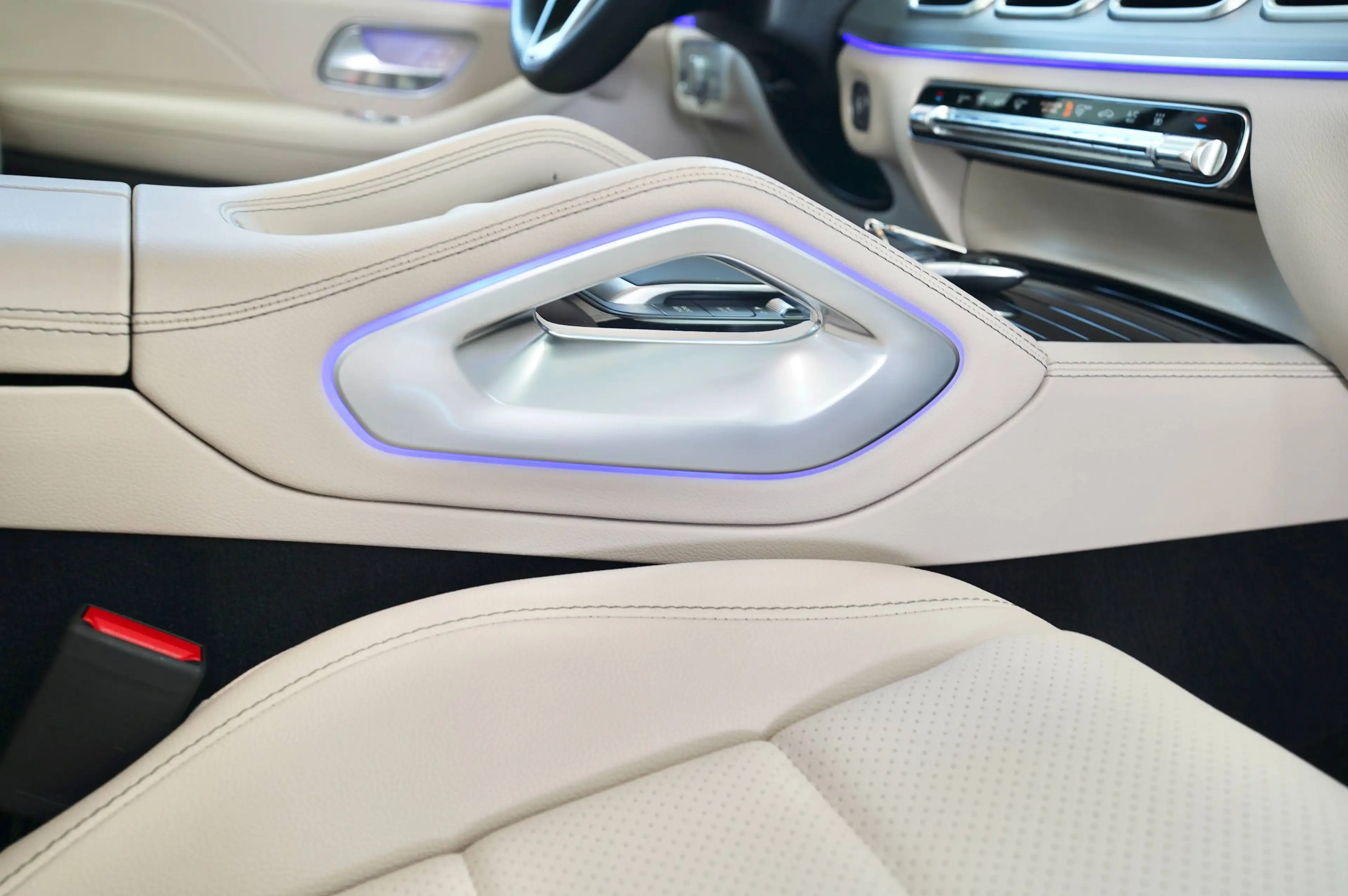 Mercedes-Benz GLE 350 GLE 350 de 4Matic  PLUG IN HYBRID - PANORAMA - STANDHEIZUNG — photo 40