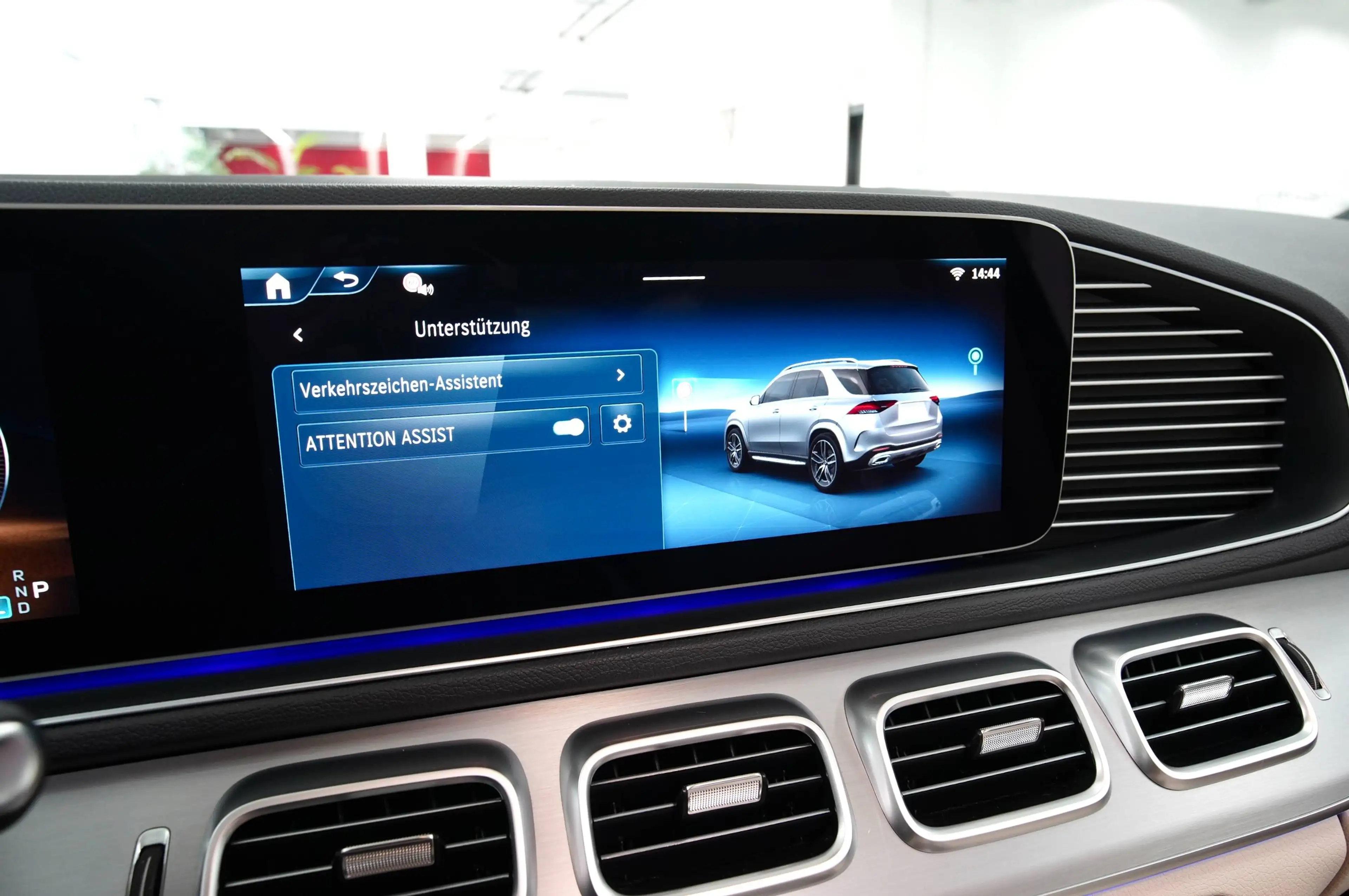 Mercedes-Benz GLE 350 GLE 350 de 4Matic  PLUG IN HYBRID - PANORAMA - STANDHEIZUNG — photo 35