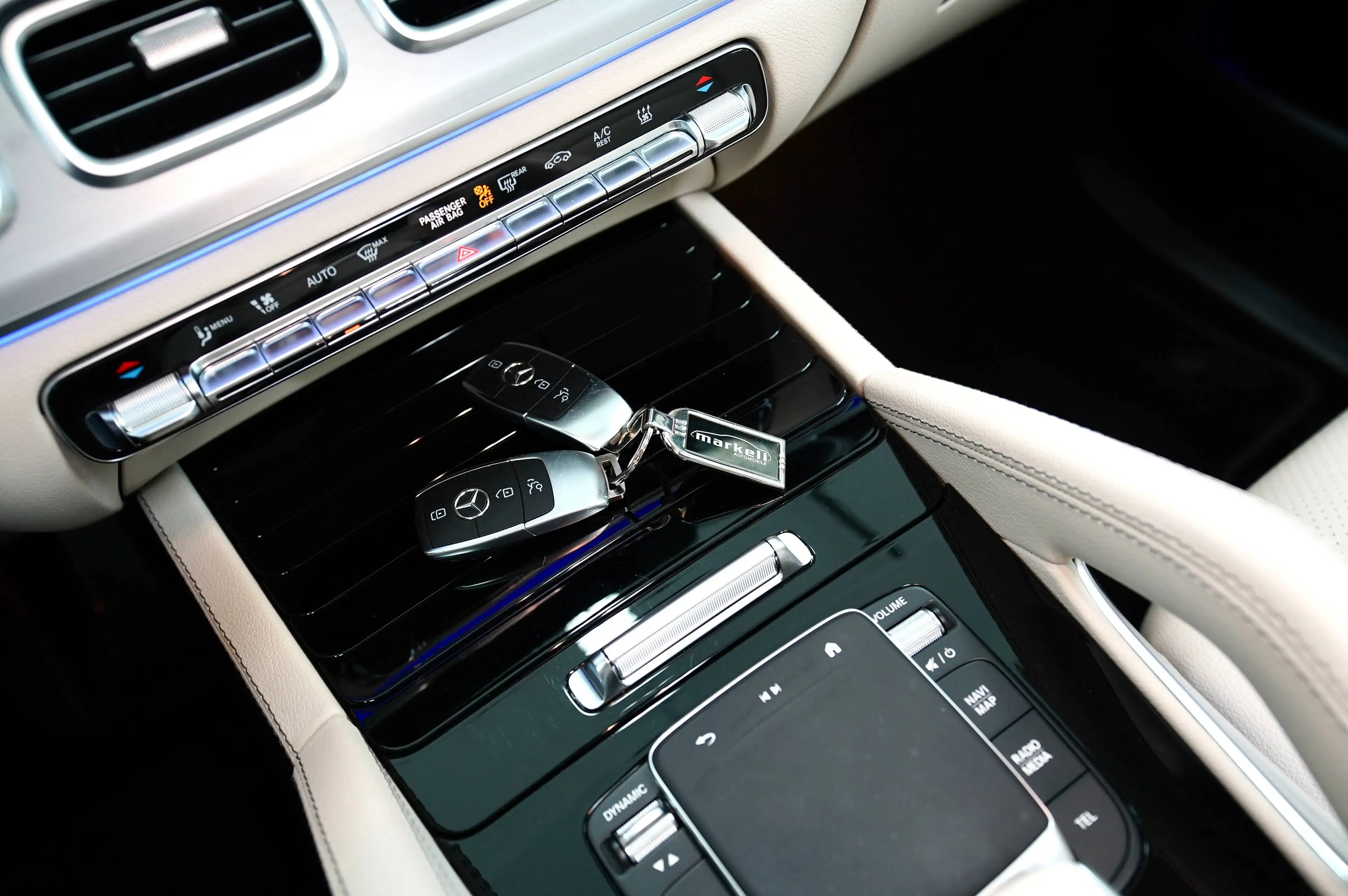 Mercedes-Benz GLE 350 GLE 350 de 4Matic  PLUG IN HYBRID - PANORAMA - STANDHEIZUNG — photo 22