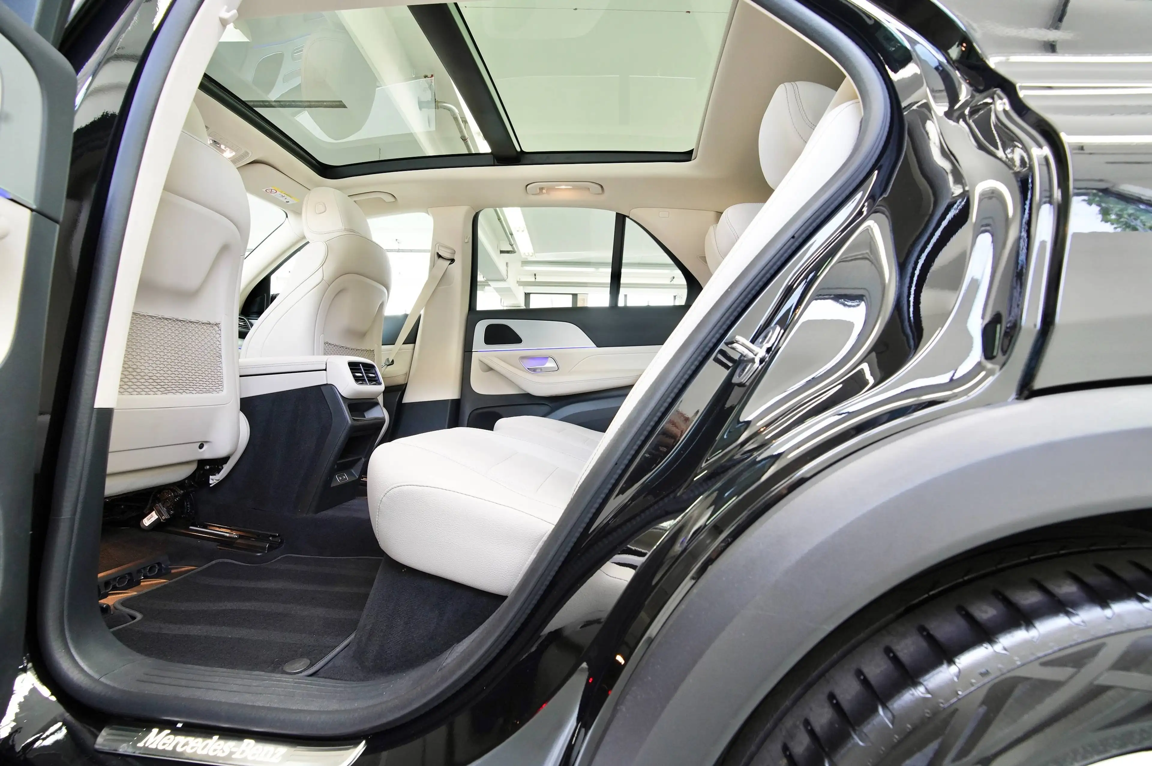 Mercedes-Benz GLE 350 GLE 350 de 4Matic  PLUG IN HYBRID - PANORAMA - STANDHEIZUNG — photo 44