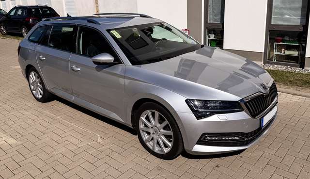 Skoda Superb Superb Combi 2.0 TDI DSGStyle