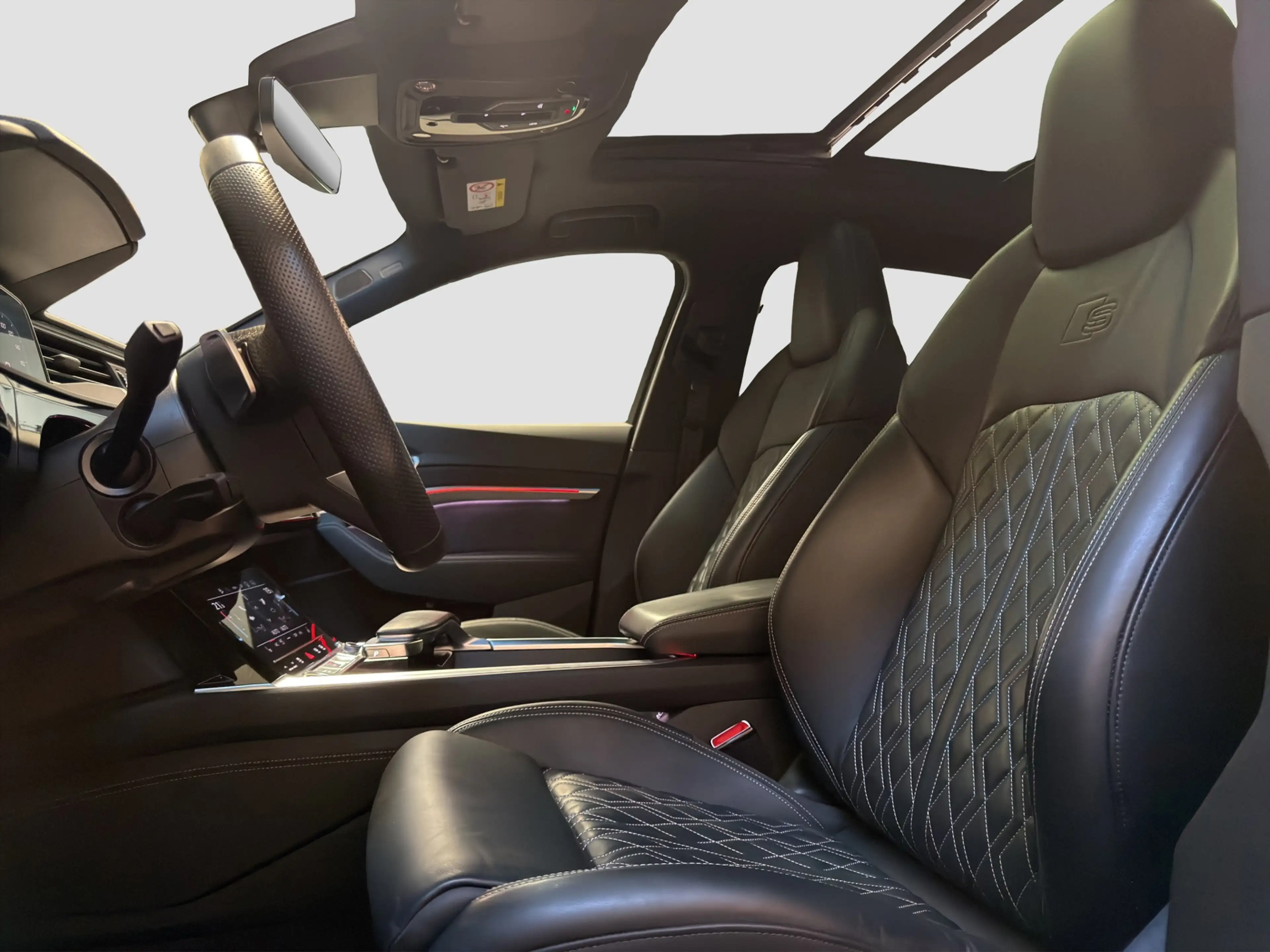Audi Q8 e-tron 55 quattro S Comp 115 kWh|Pano|B&O|RS Stoelen|360| — photo 4