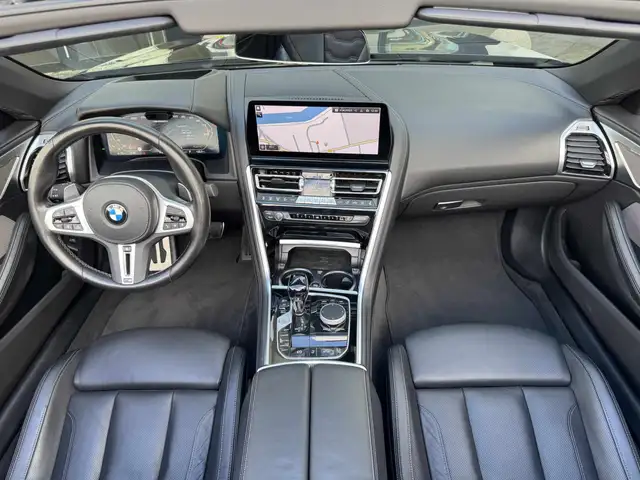BMW 8 Series view 5