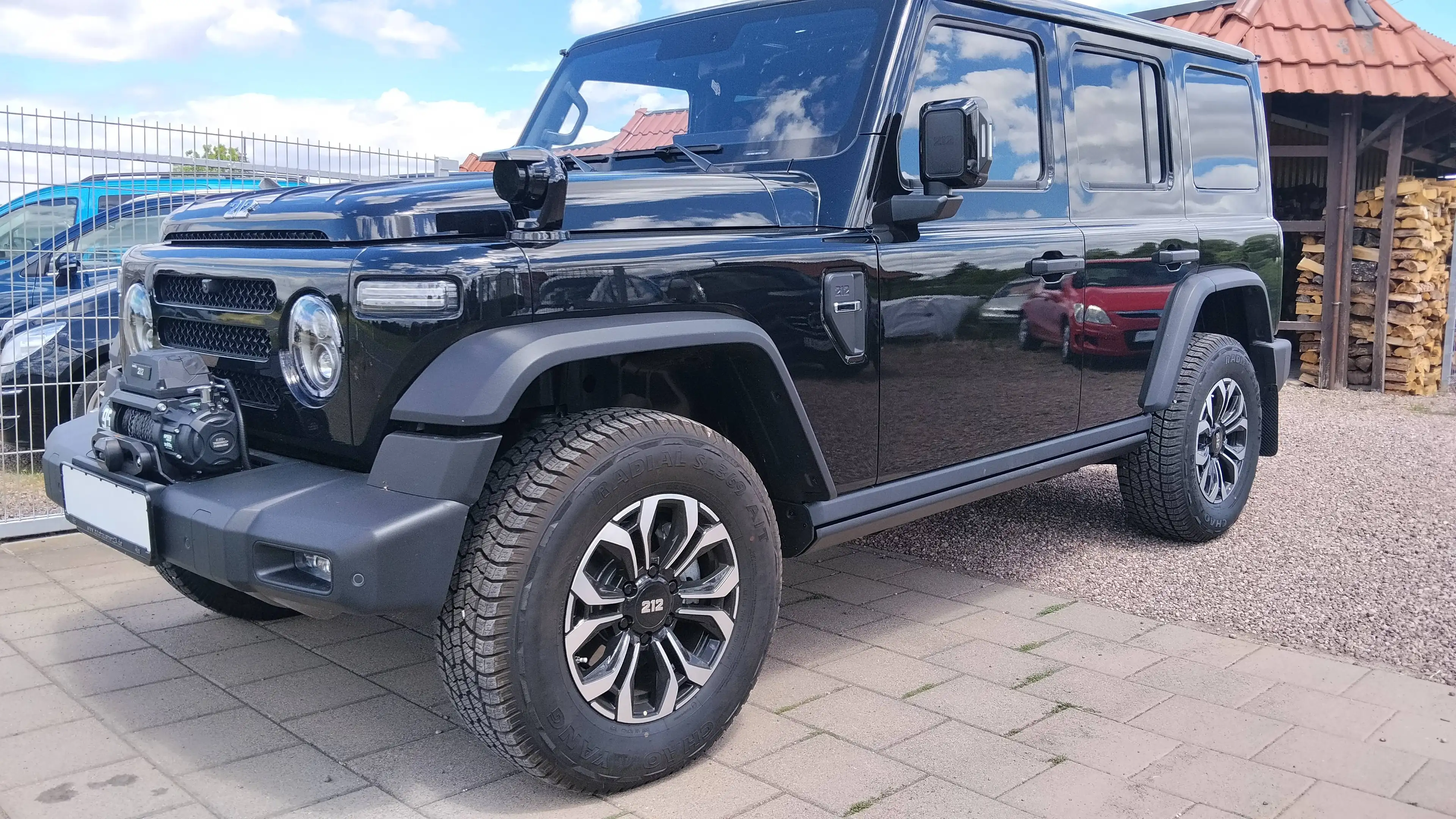 BAW 212 4 WD First Edition Leder,Navi,LED,SD,Panorama View,Winde — photo 2