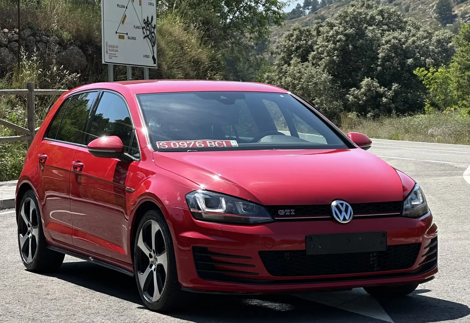 Volkswagen Golf GTI 2.0 TSI Performance 230 - 1