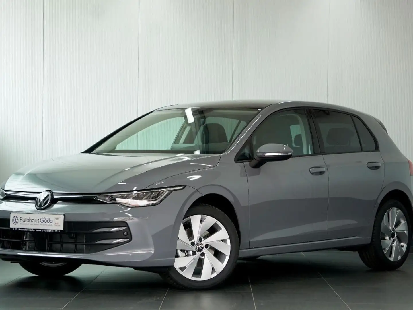 Volkswagen Golf Life 1.5 TSI 6-Gang Bluetooth LED Klima Gris - 2