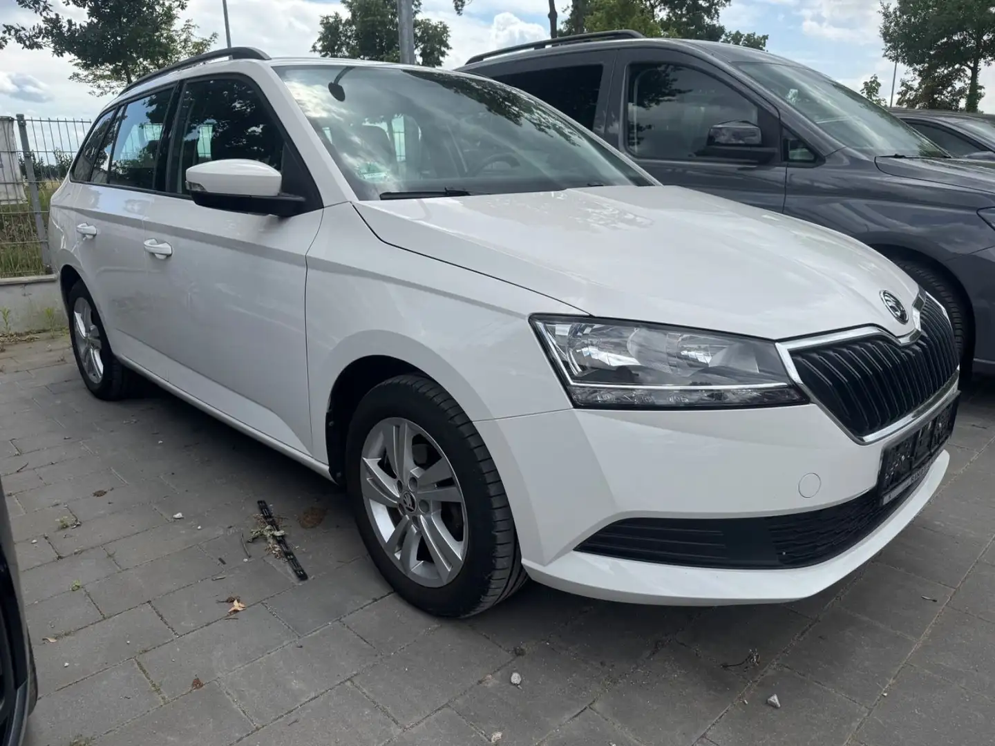 Skoda Fabia Combi Ambition Weiß - 1