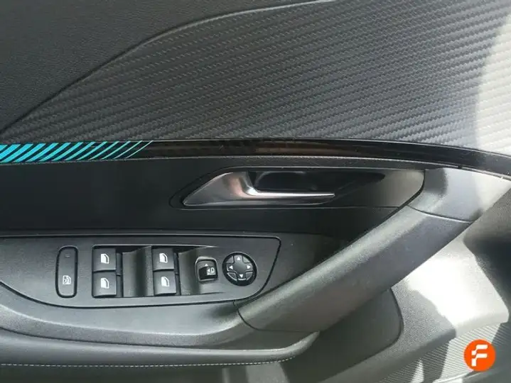 Peugeot 2008 2022, foto 25