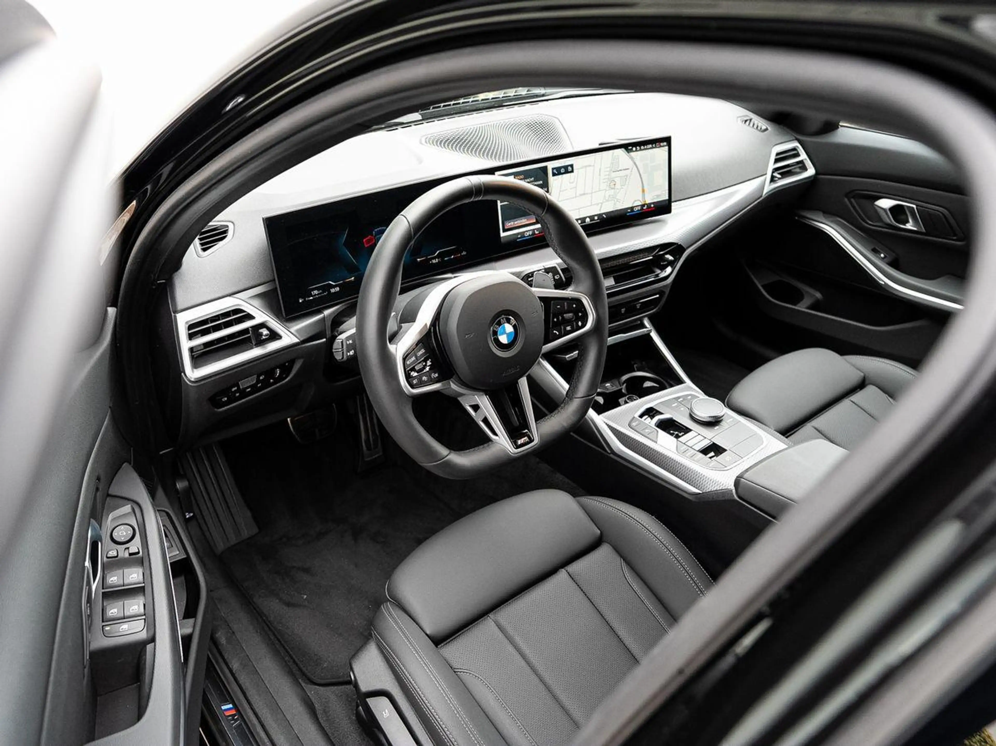 BMW 318 d Tour M-Sport AHK ACC KoZg Wireless S-Glas — photo 13