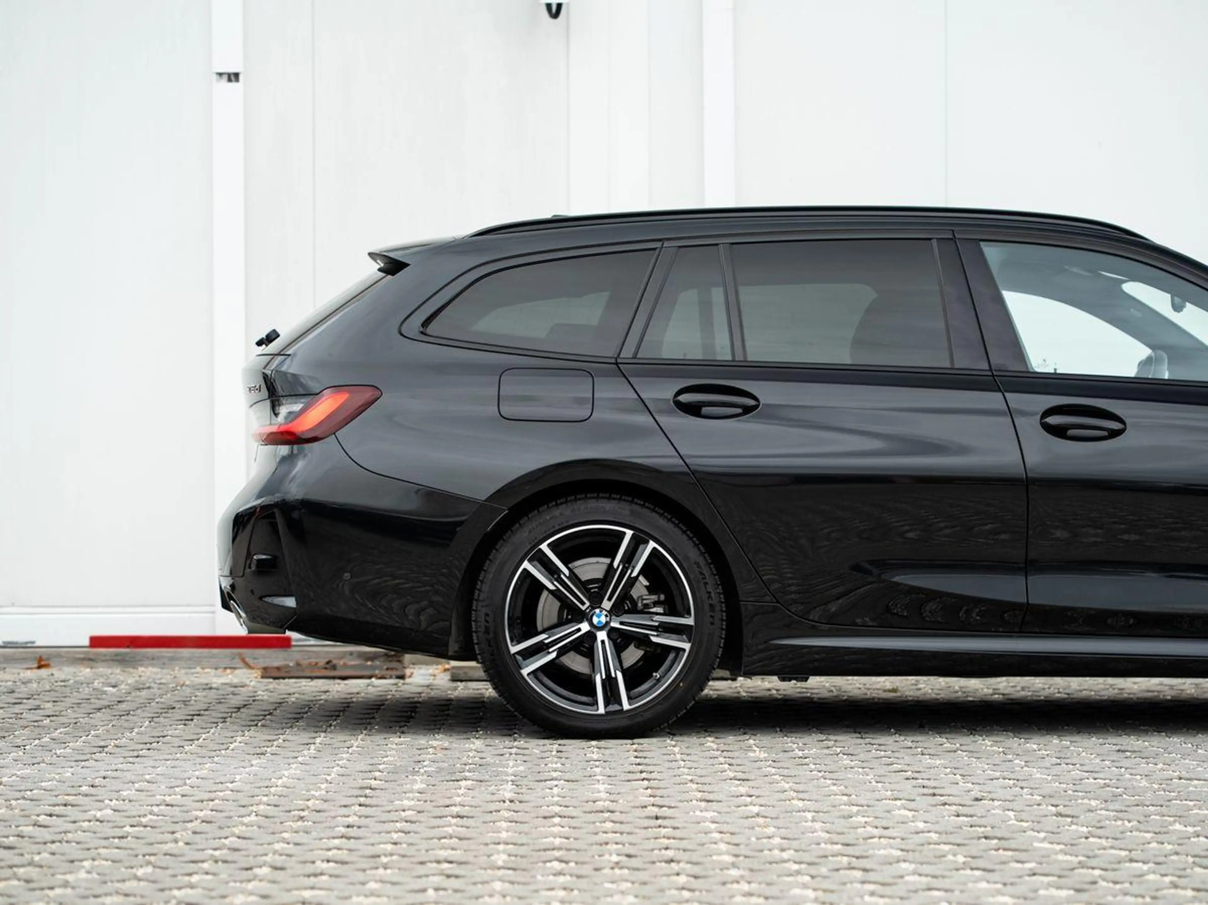 BMW 318 d Tour M-Sport AHK ACC KoZg Wireless S-Glas — photo 7