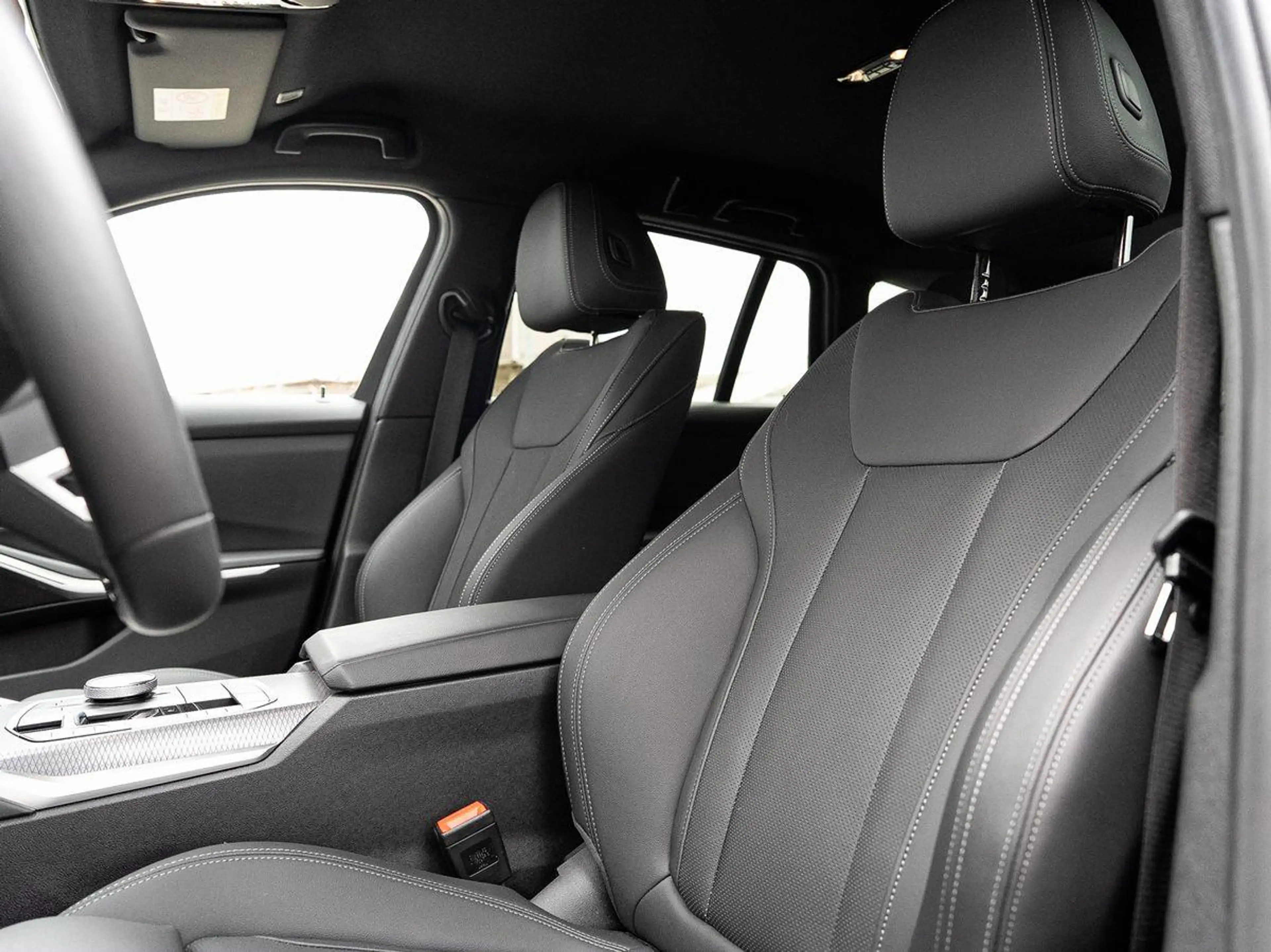 BMW 318 d Tour M-Sport AHK ACC KoZg Wireless S-Glas — photo 15