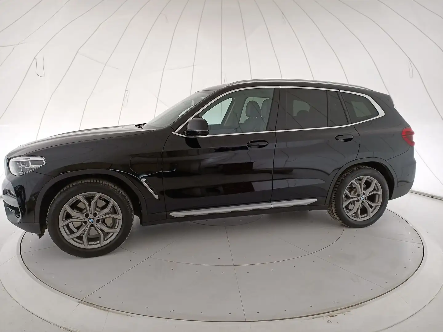 BMW X3 G01 2017 xdrive30e xLine auto Schwarz - 2