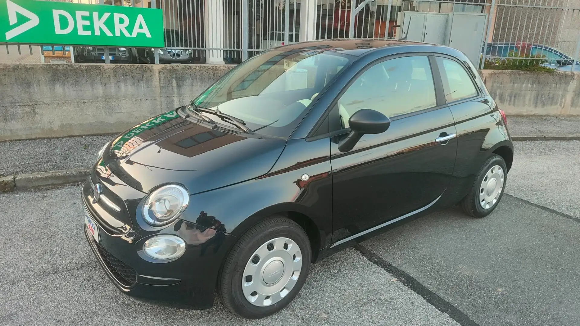 Fiat 500 1.0 Hybrid Zwart - 2