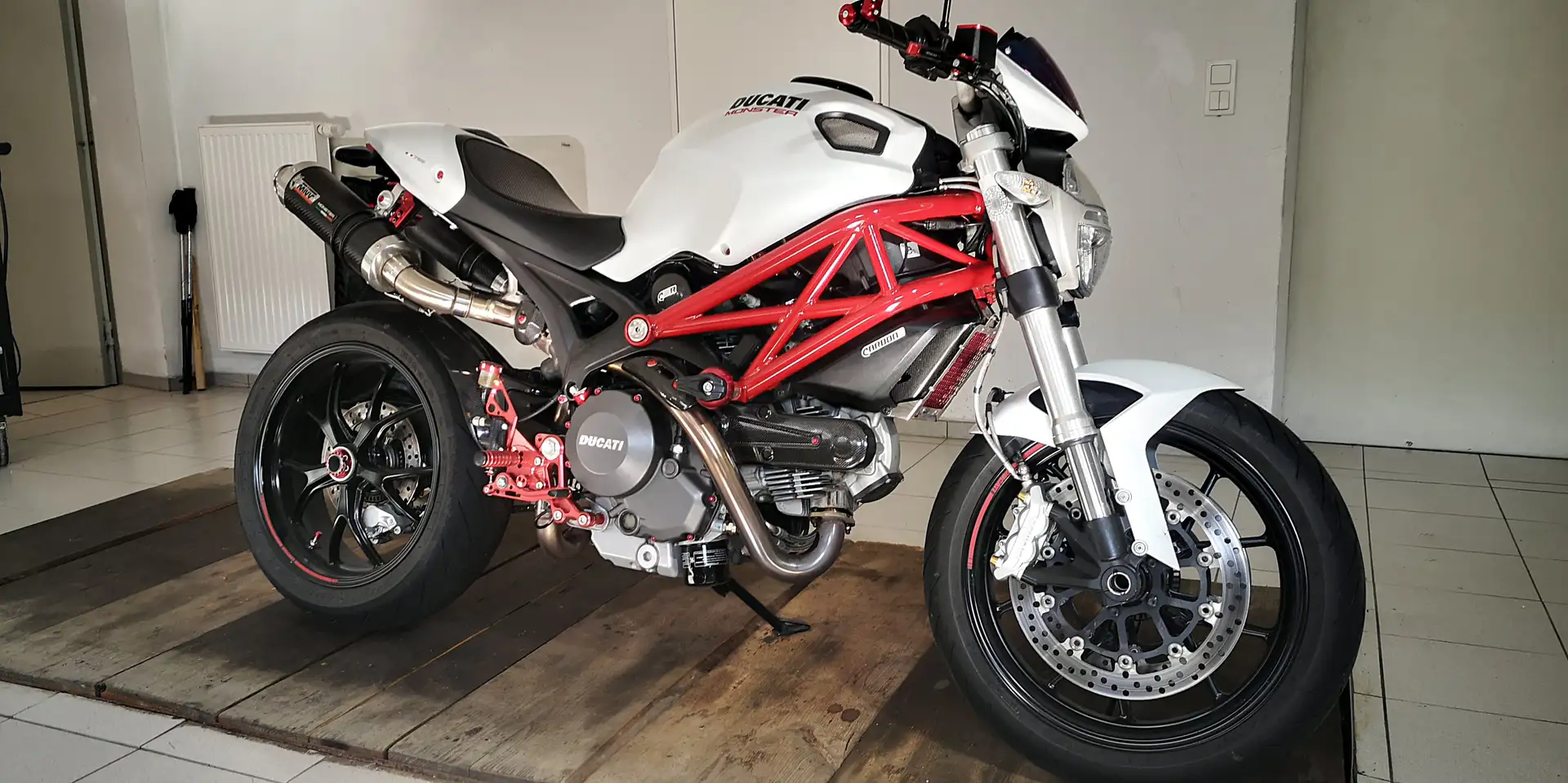 Ducati Monster 796 796 ABS Schwarz - 2