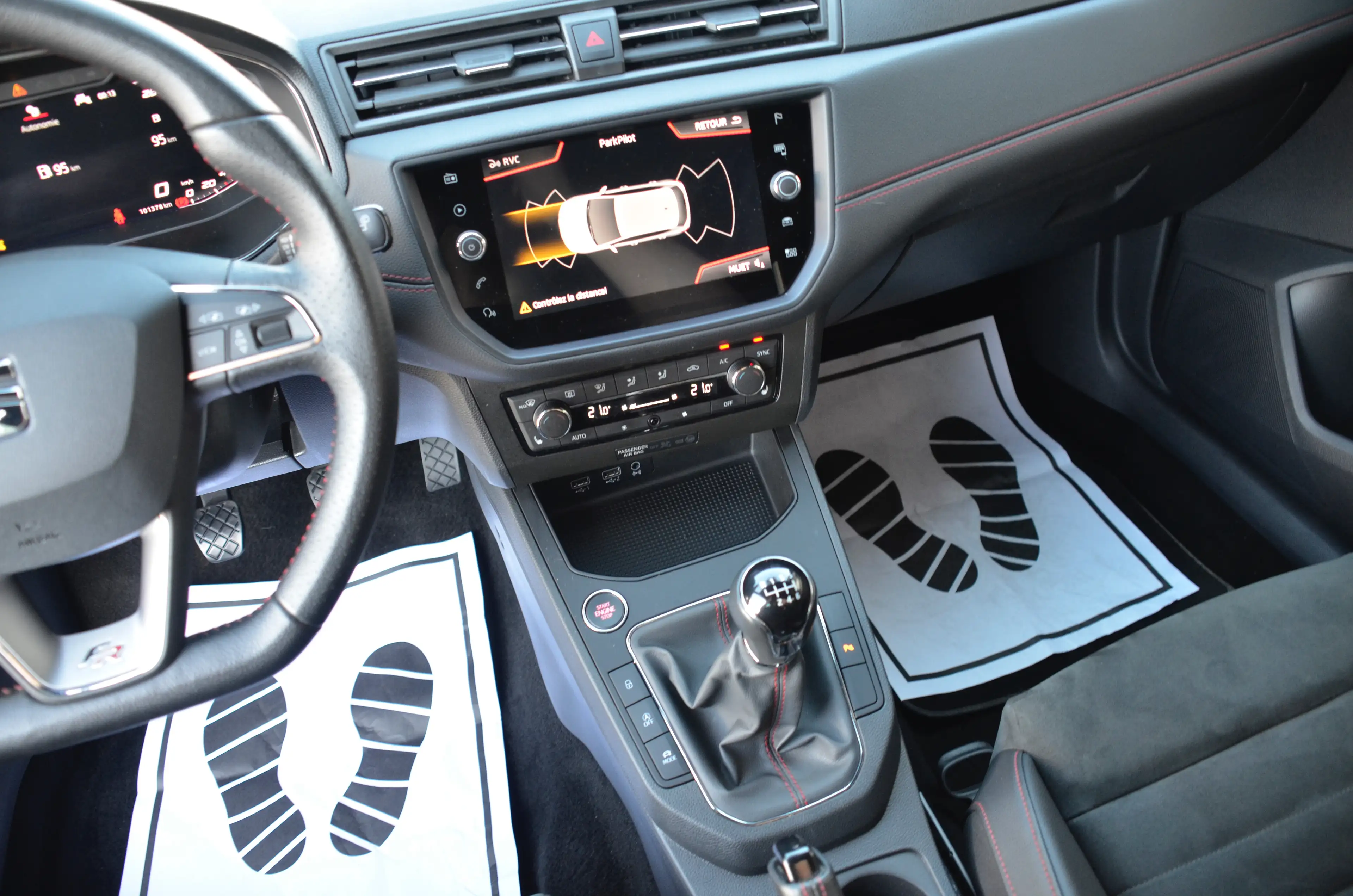 SEAT Ibiza Ibiza 1.0 TSI FR Limited — photo 15