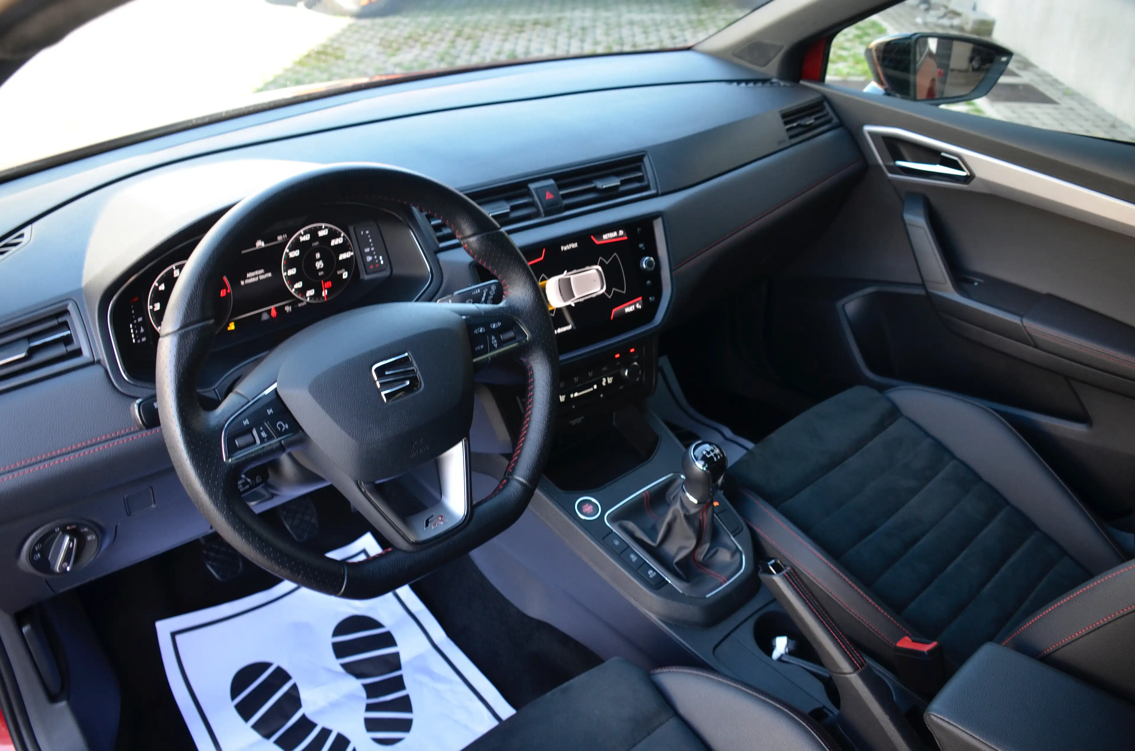 SEAT Ibiza Ibiza 1.0 TSI FR Limited — photo 11