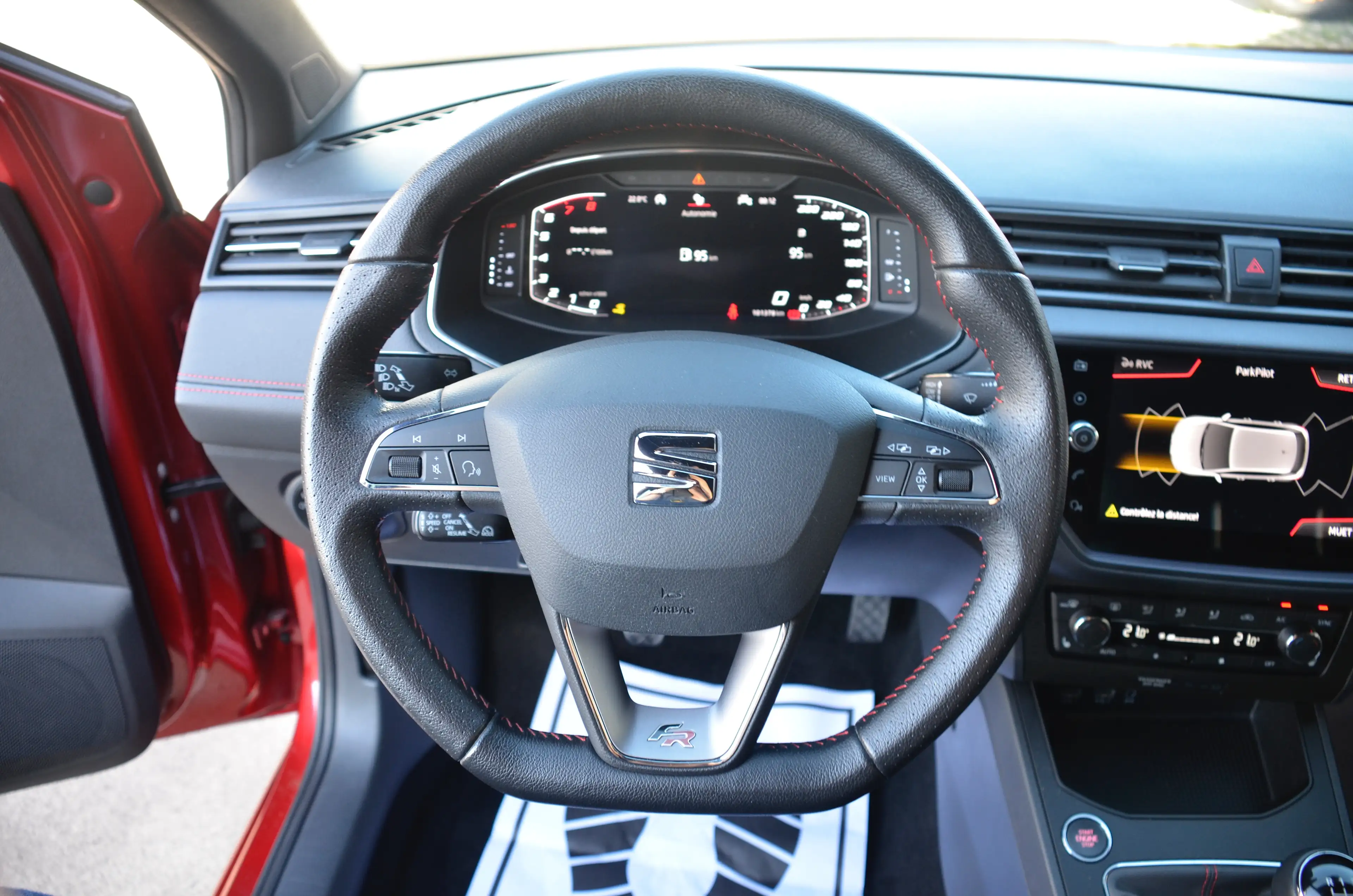 SEAT Ibiza Ibiza 1.0 TSI FR Limited — photo 13