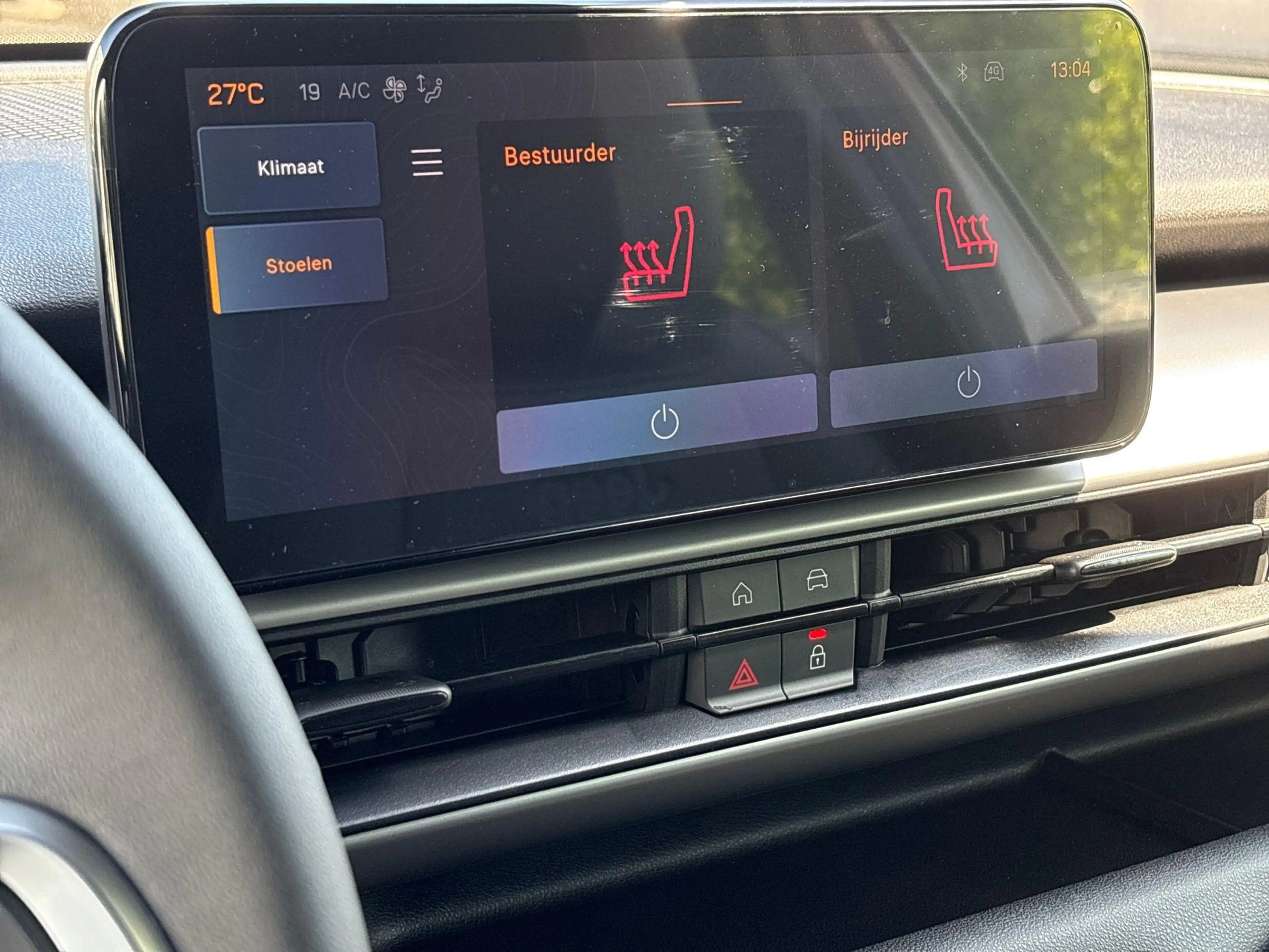 Jeep Avenger 1.2 e-Hybrid Black Edition | Camera | Apple Carpla — photo 14