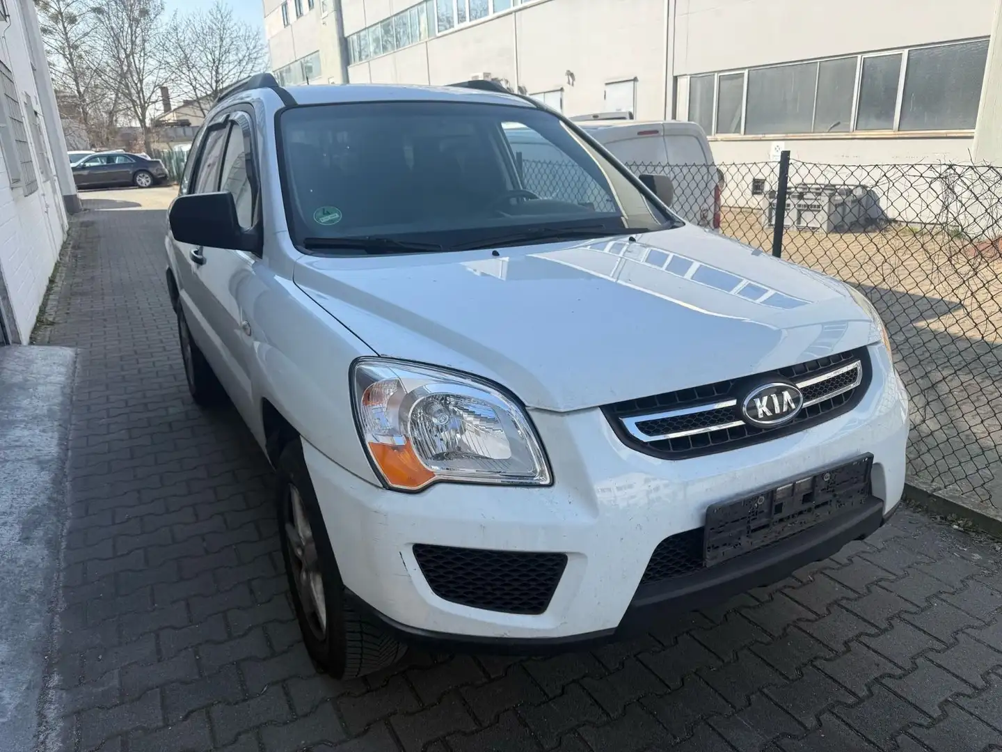 Kia Sportage Attract (2008- Blanco - 2