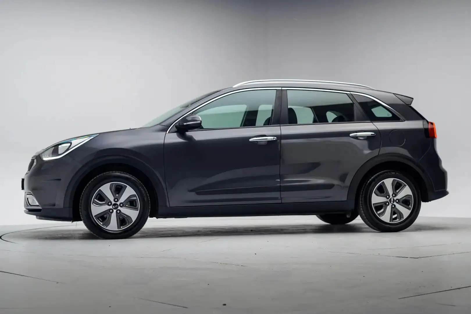 Kia Niro 1.6 GDi Hybrid DynamicLine Aut. [ Navi Camera Appl Gris - 2