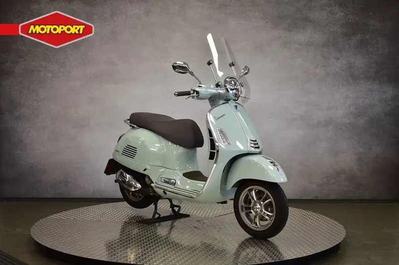 Vespa GTS 300 - foto 2