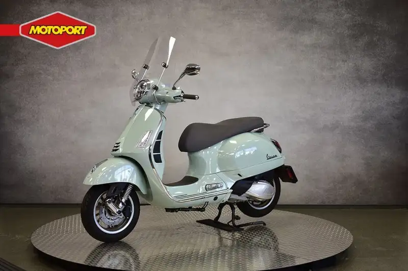 Vespa GTS 300 - foto 4
