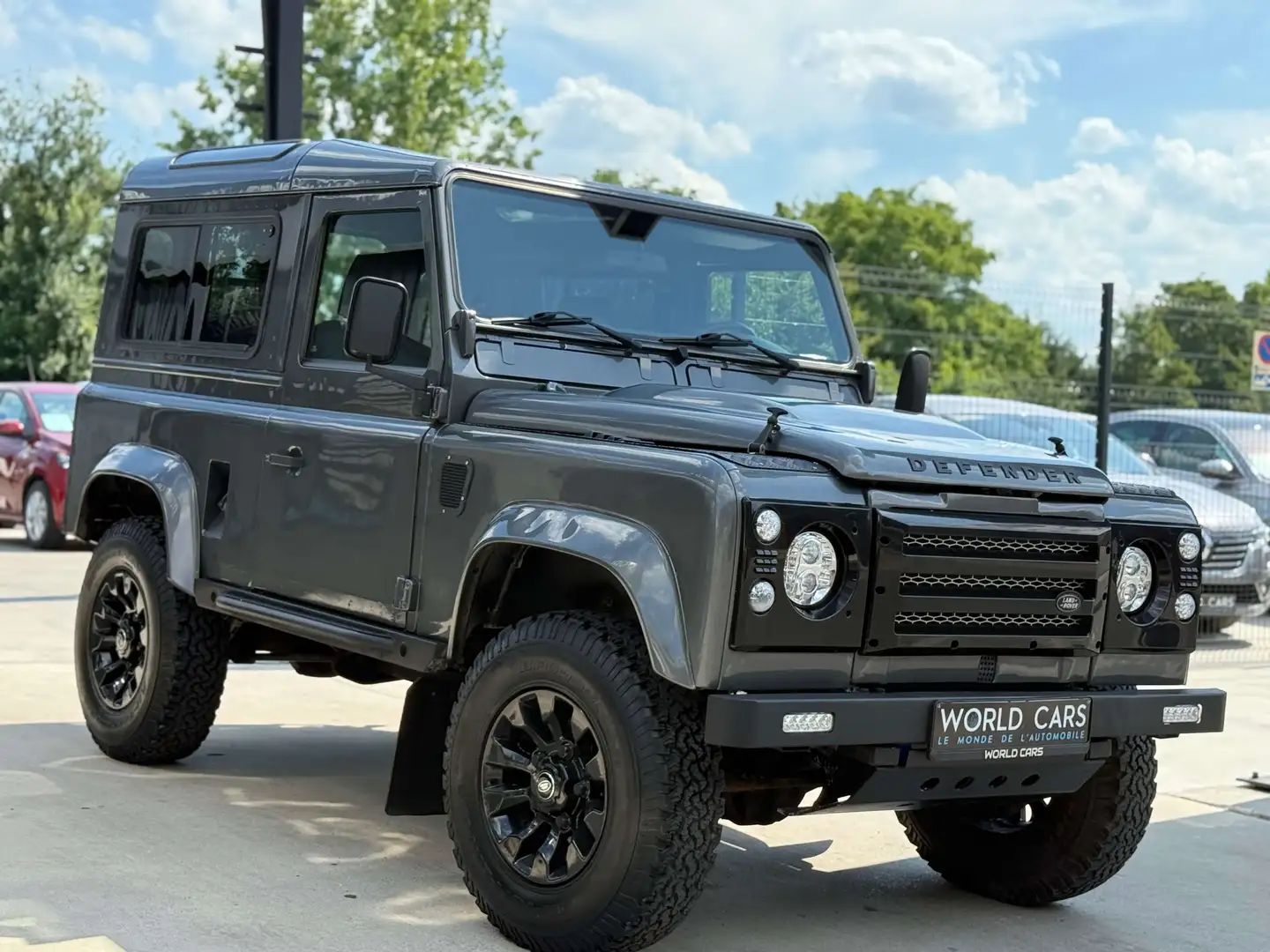 Land Rover Defender 2.4D Turbo VERSION 90 TVAC*BTWIN GARANTIE 12MOIS Gris - 2