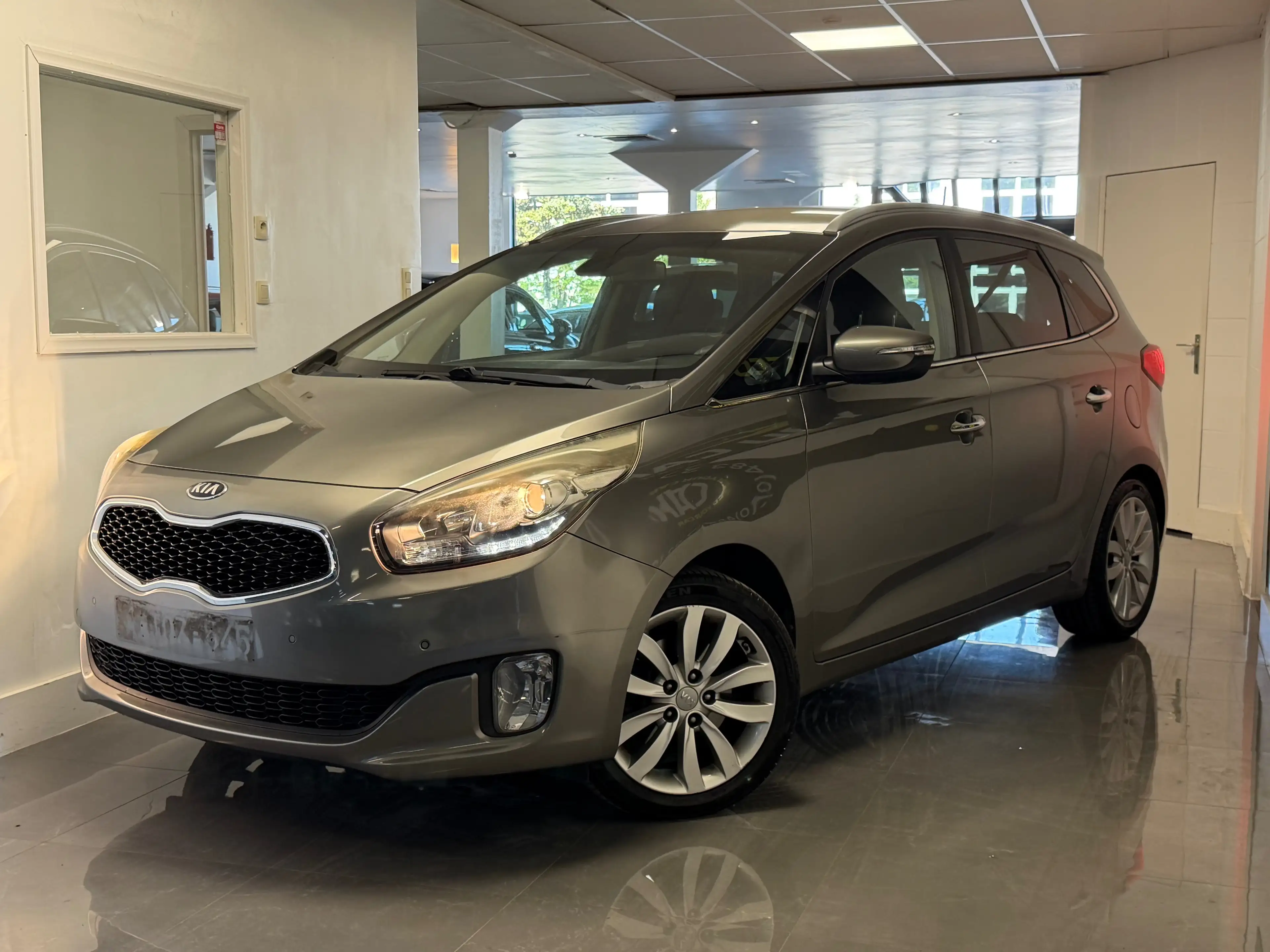Kia Carens 1.6i Fusion 1 jaar garantie — photo 2