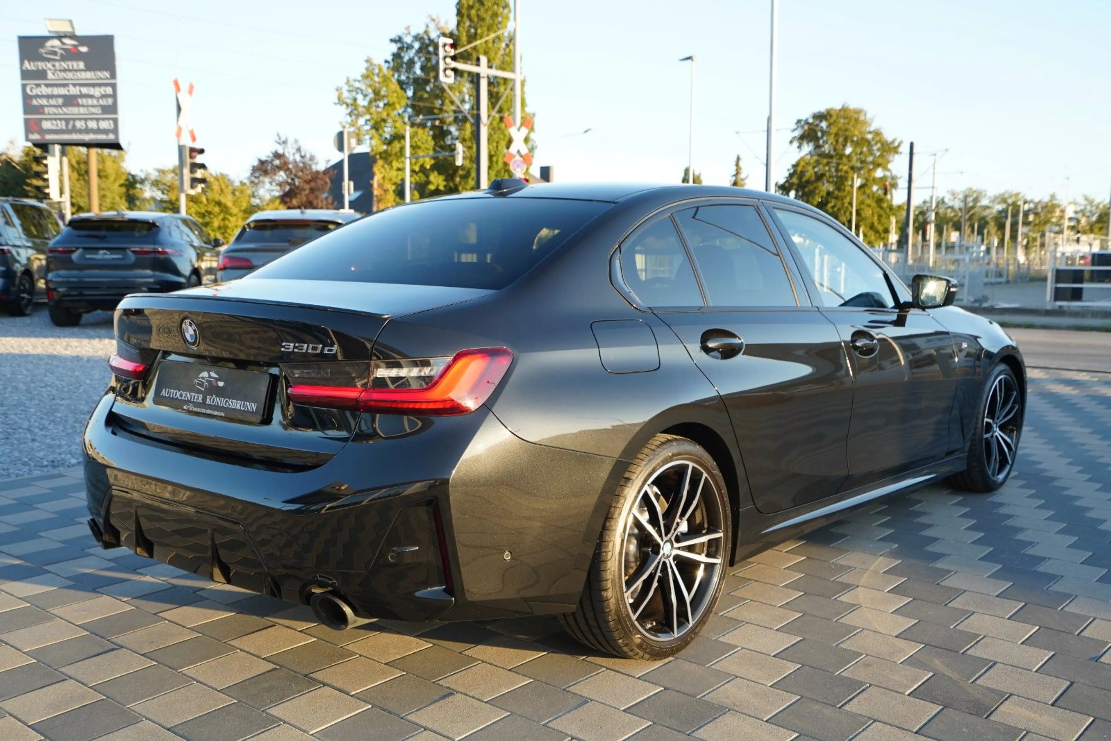 BMW 330 d*M Sport*1.Hand*Kamera*H&K*Memory*HUD*ACC — photo 5