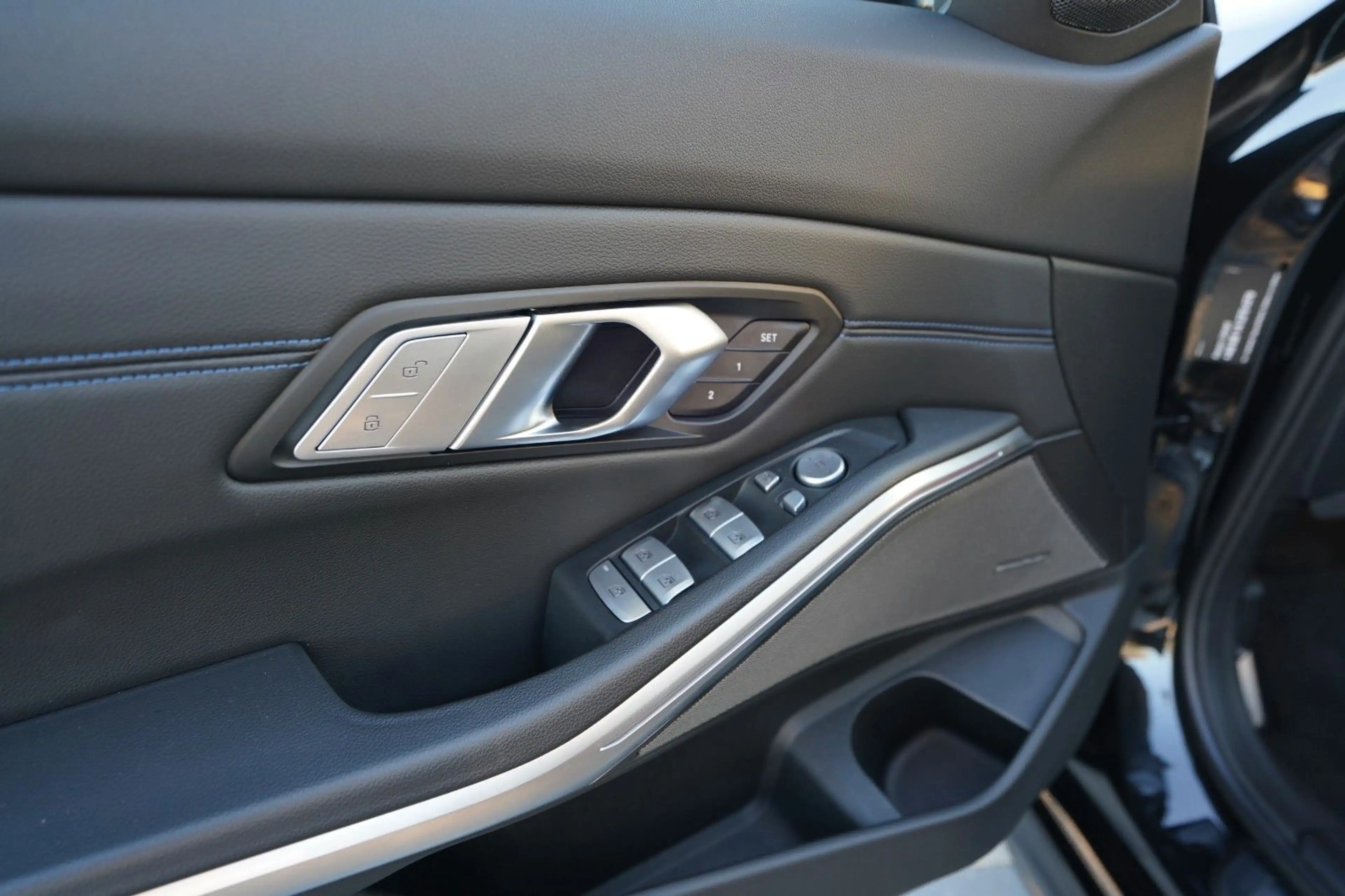 BMW 330 d*M Sport*1.Hand*Kamera*H&K*Memory*HUD*ACC — photo 9