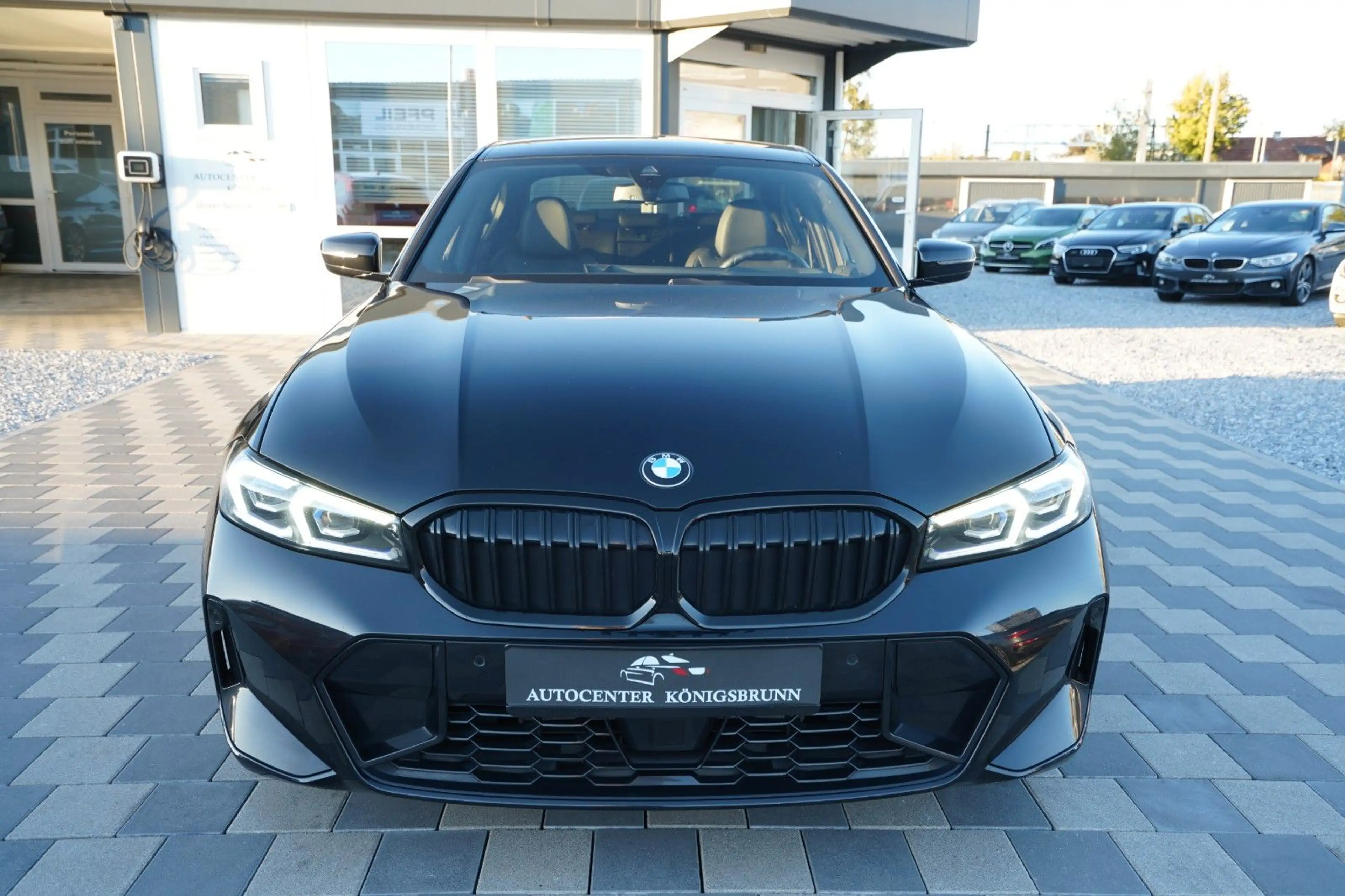 BMW 330 d*M Sport*1.Hand*Kamera*H&K*Memory*HUD*ACC — photo 2