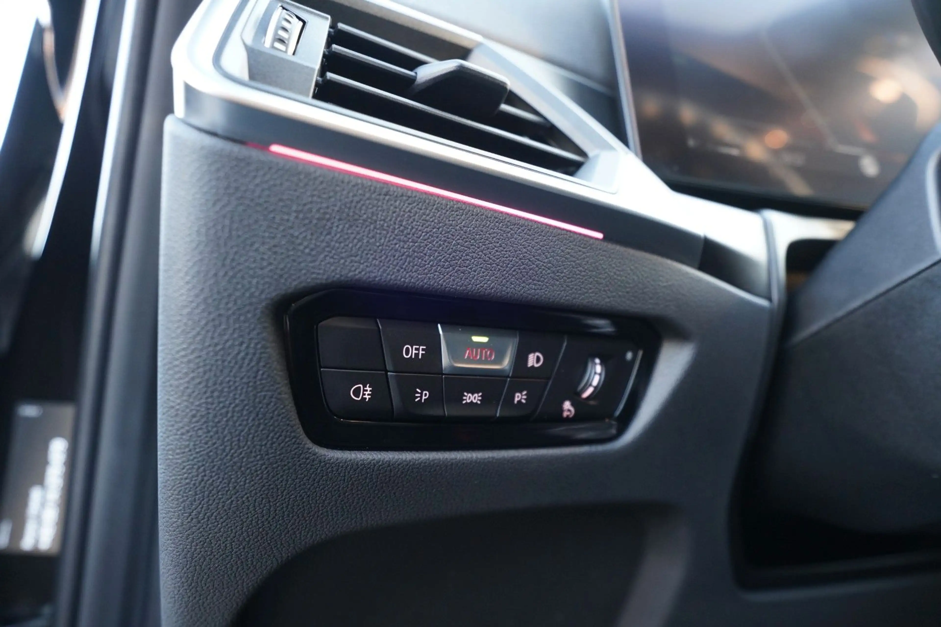 BMW 330 d*M Sport*1.Hand*Kamera*H&K*Memory*HUD*ACC — photo 10