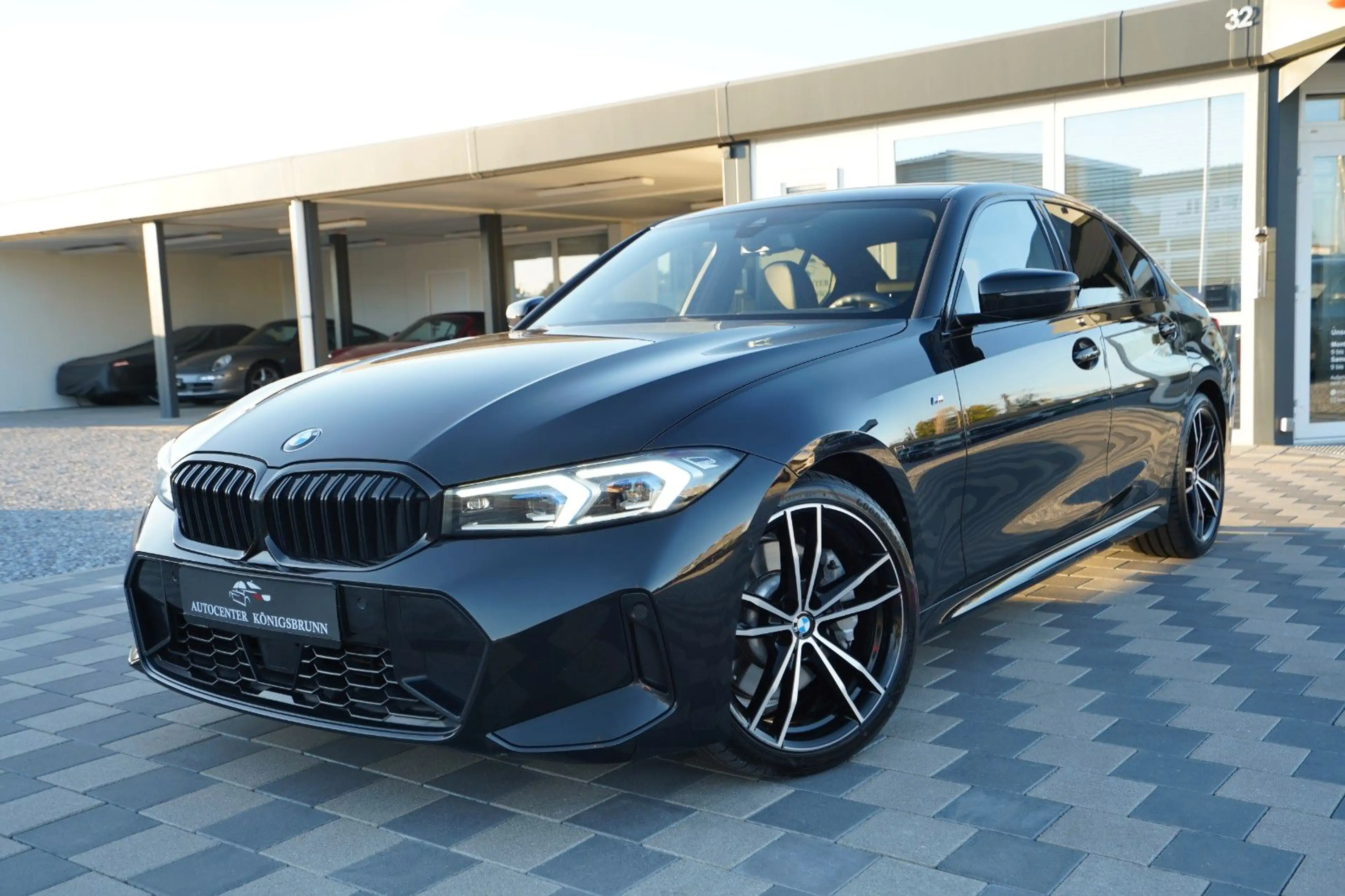 BMW 330 d*M Sport*1.Hand*Kamera*H&K*Memory*HUD*ACC