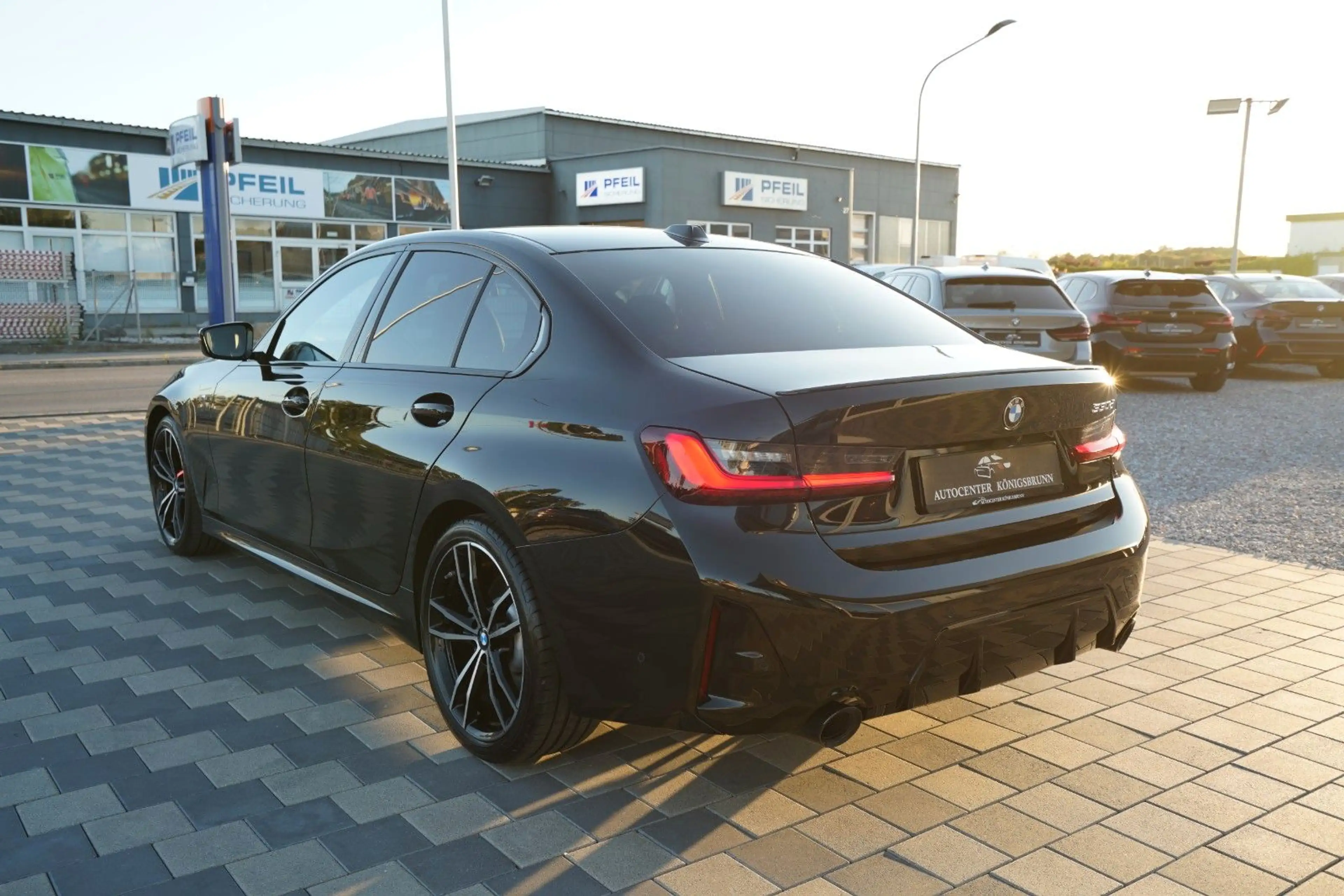 BMW 330 d*M Sport*1.Hand*Kamera*H&K*Memory*HUD*ACC — photo 7