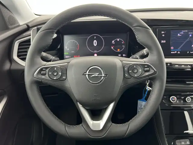 Opel Grandland view 15