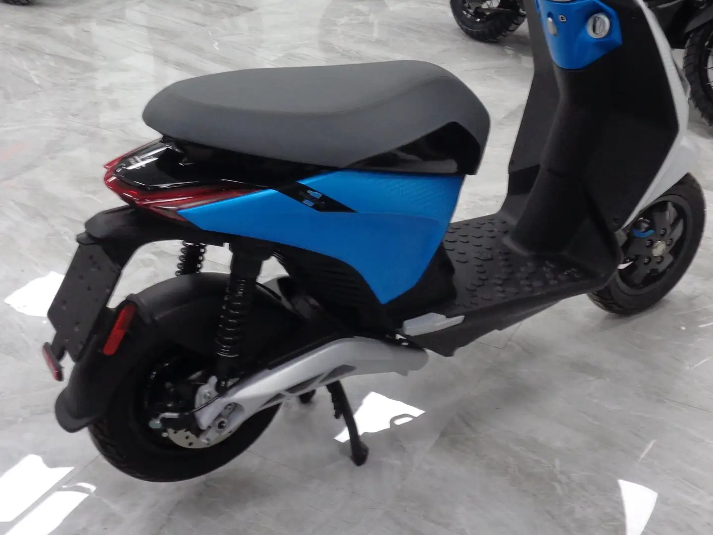 Piaggio PIAGGIO ONE ACTIVE - SUPER PROMO GENNAIO Bianco - 2